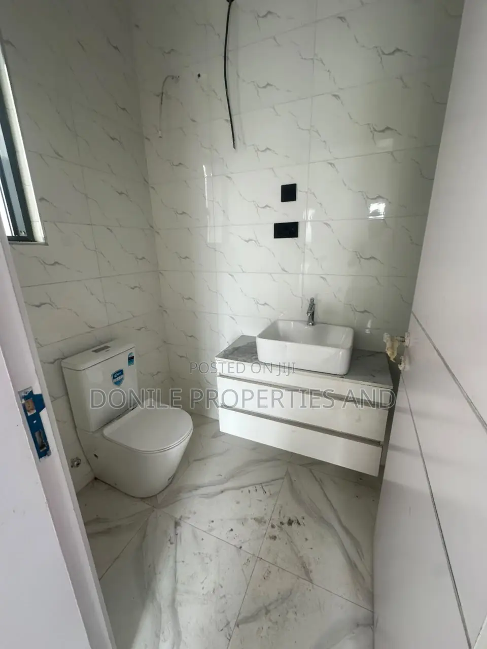 5bdrm Duplex in Rigiona View Estate, Osapa london for sale