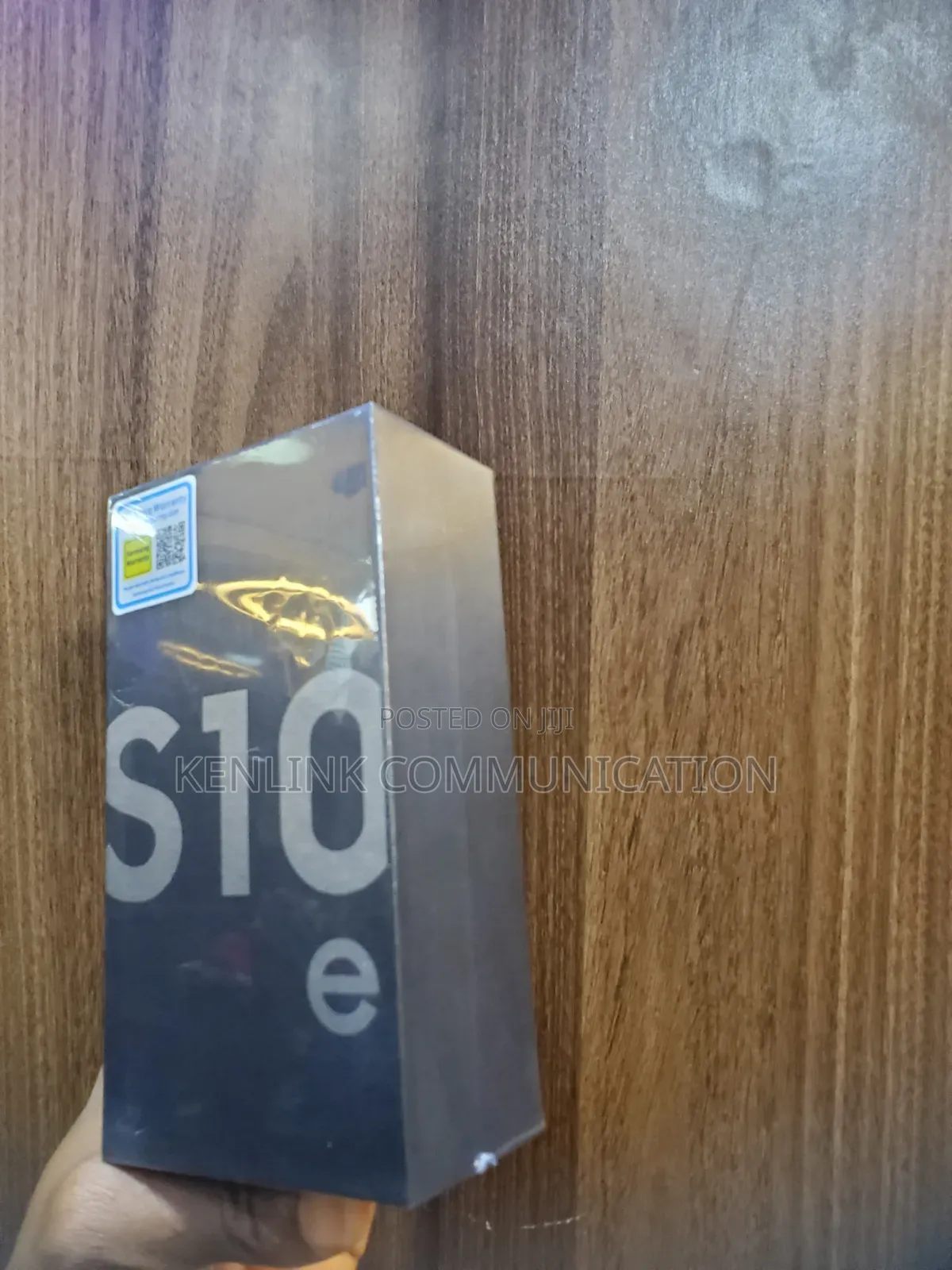 New Samsung Galaxy S10e 128 GB Black