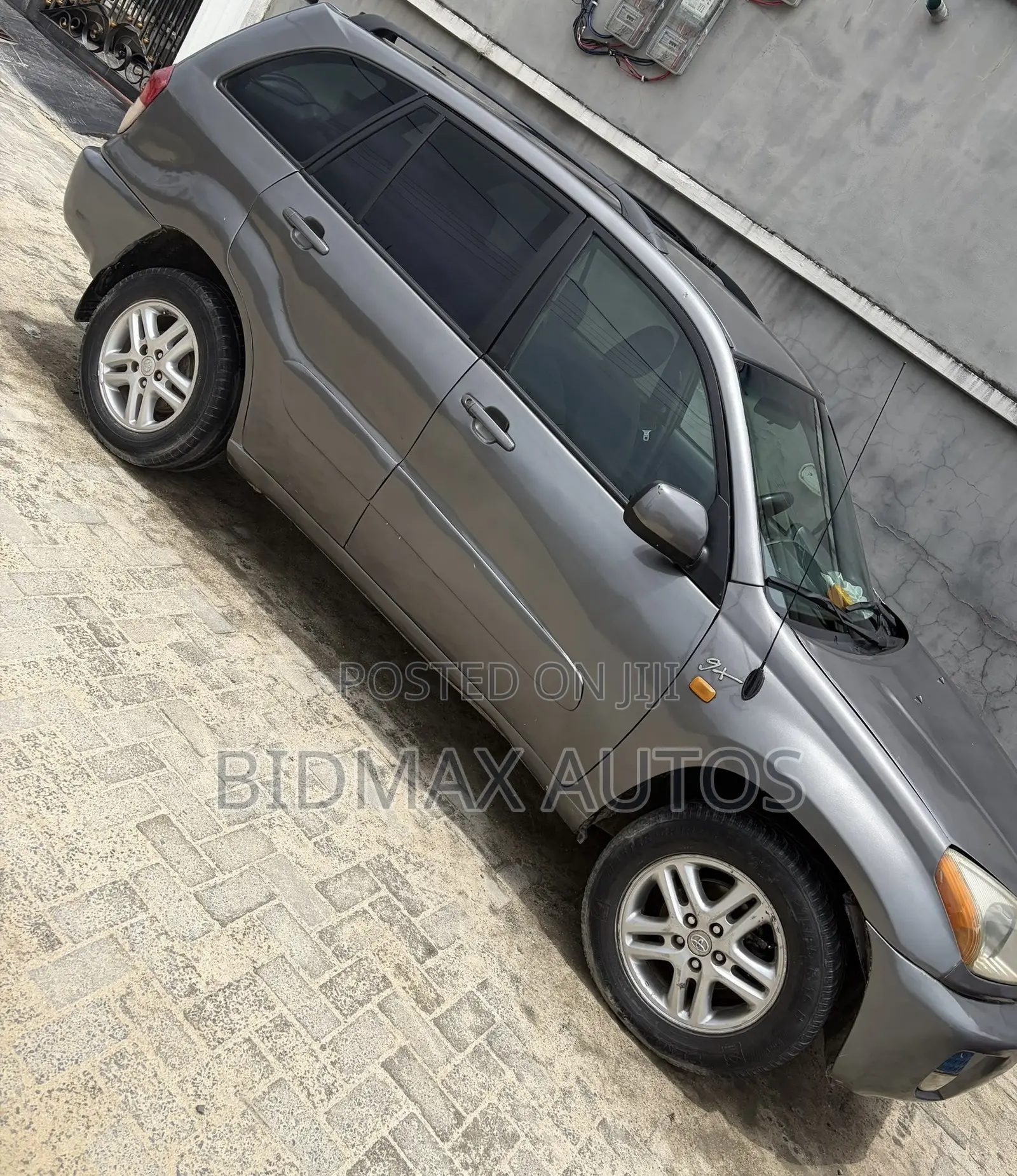 Toyota RAV4 1.8 2005 Gray