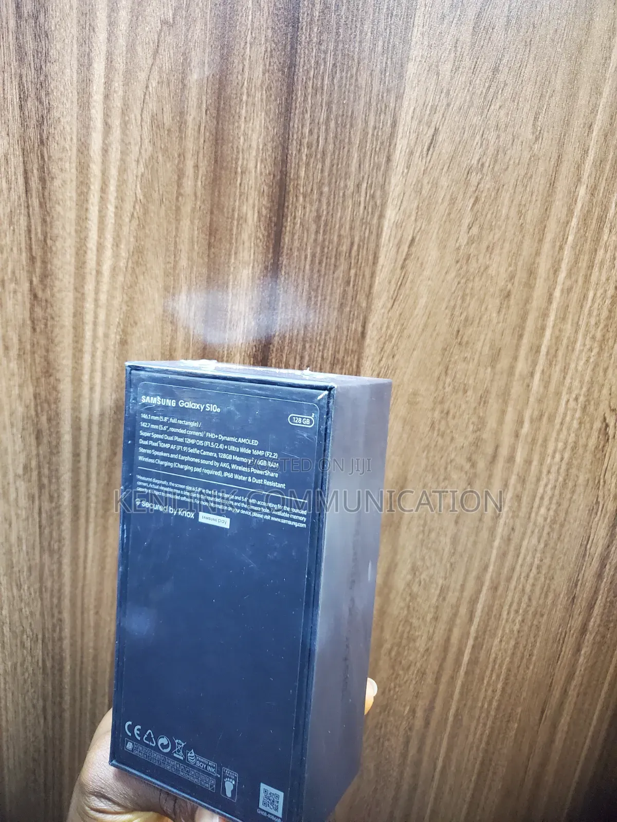 New Samsung Galaxy S10e 128 GB Silver