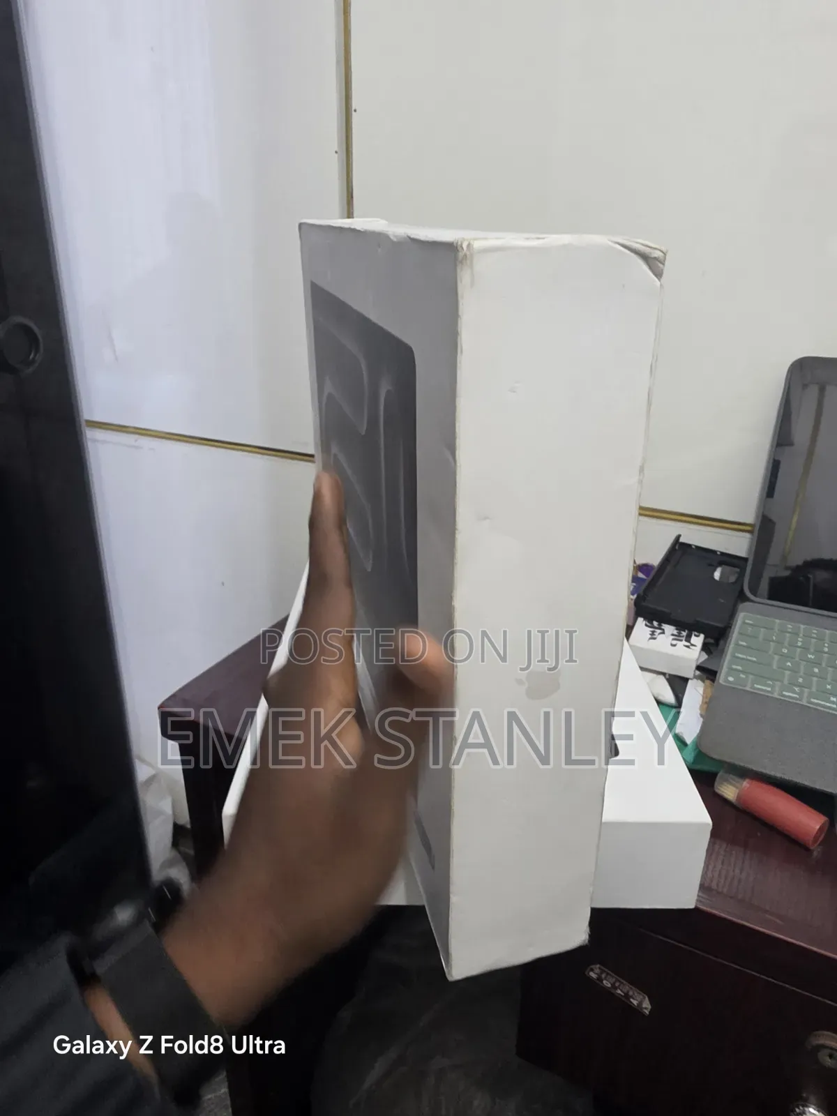 New Laptop Apple MacBook Pro 2023 M3 Pro 18GB Apple M3 Pro SSD 512GB