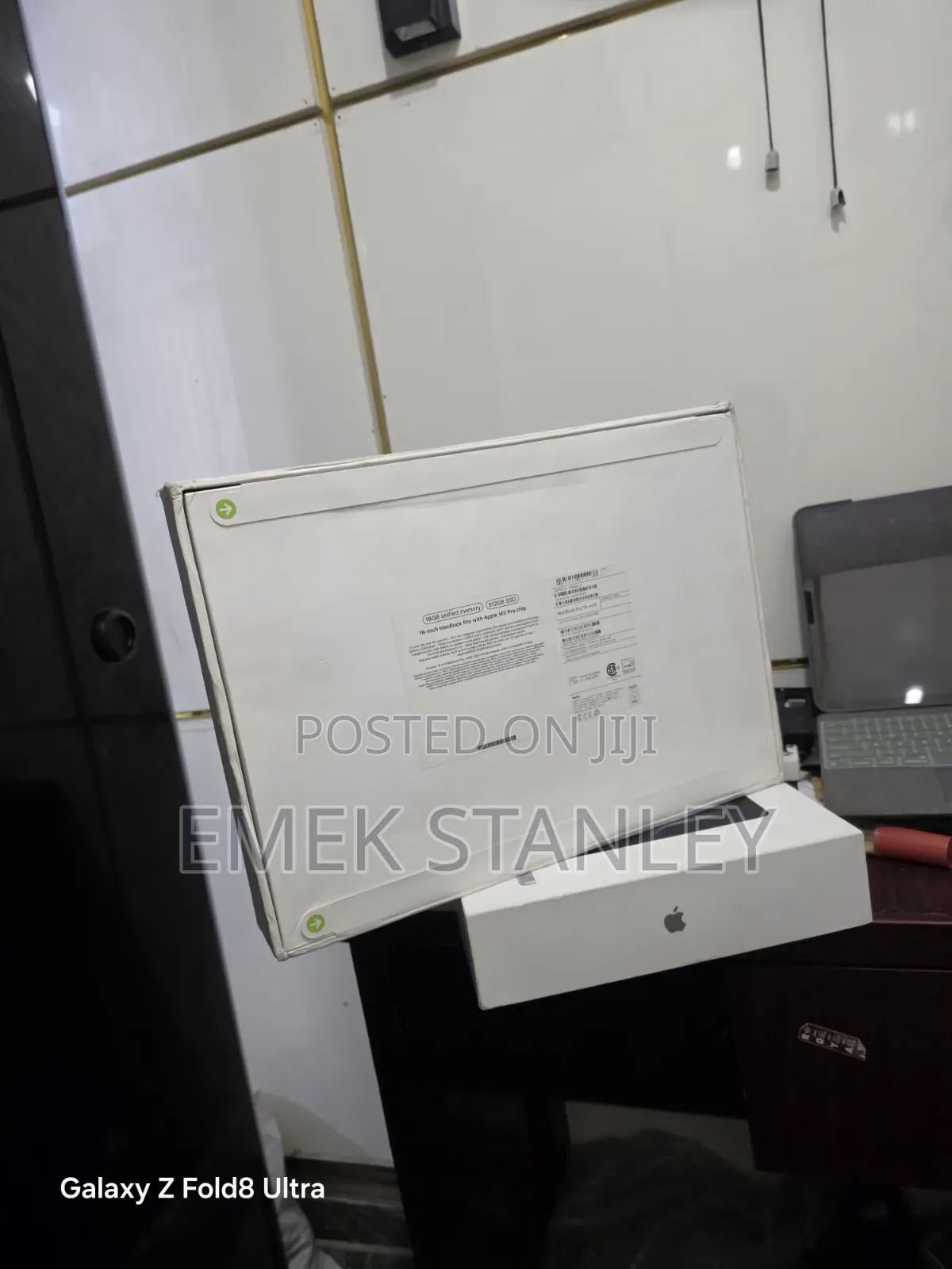New Laptop Apple MacBook Pro 2023 M3 Pro 18GB Apple M3 Pro SSD 512GB