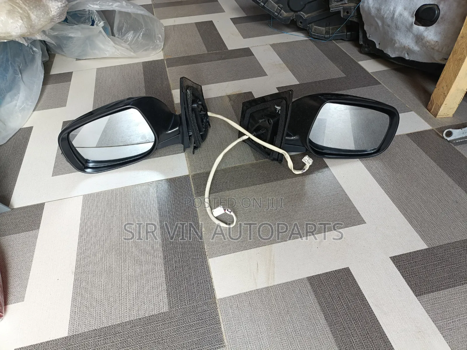 Side Mirror Toyota Corolla 2010-2013(with Light)