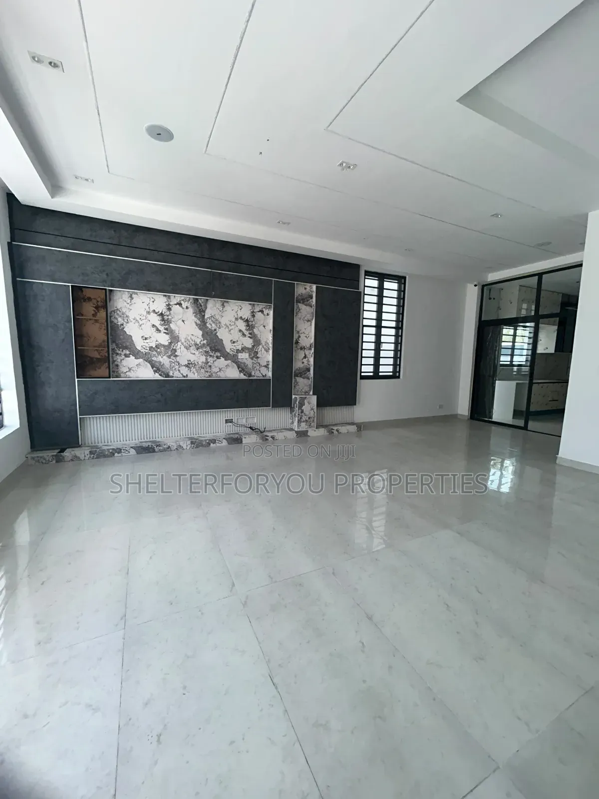 4bdrm Duplex in Lekki Expressway for sale