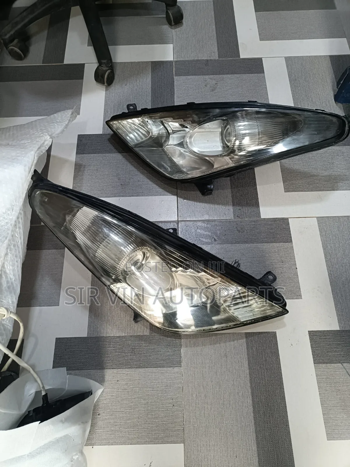 Headlight Toyota Celica 2001 The