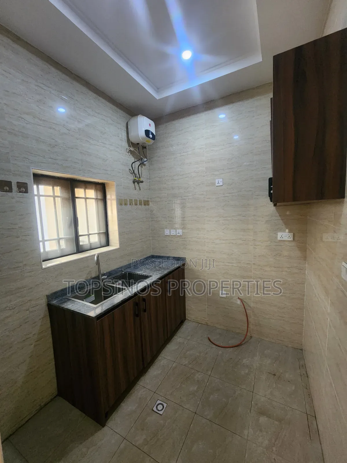2bdrm Block of Flats in Dawaki for rent