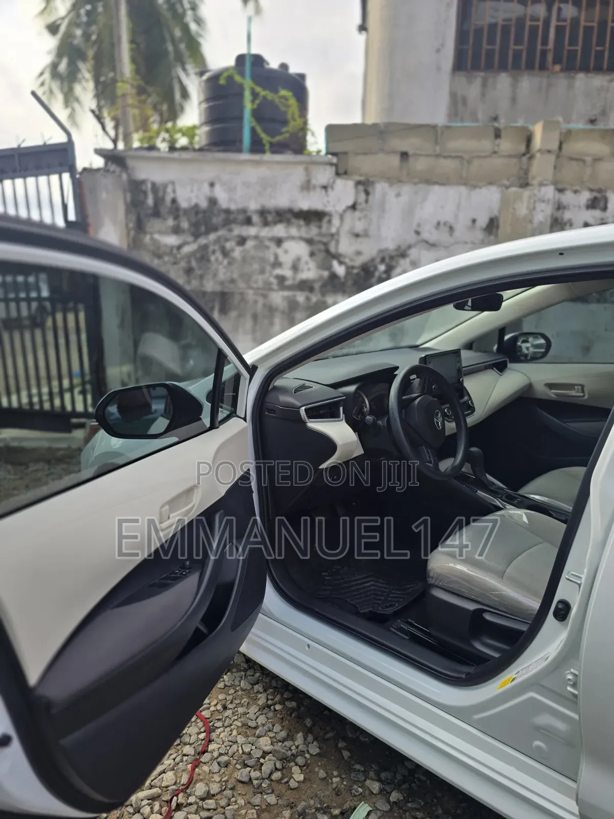 Toyota Corolla LE 2022 White