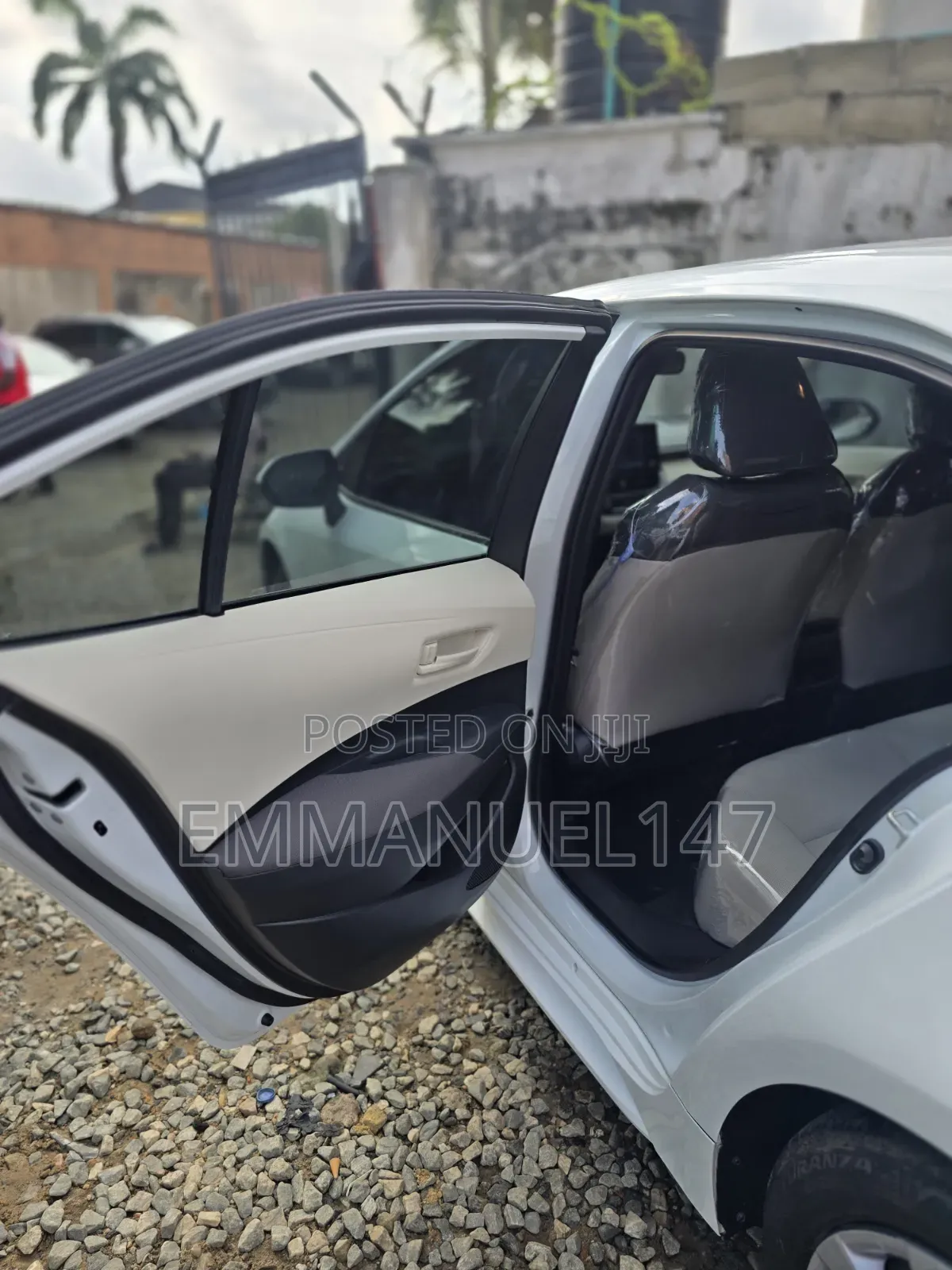Toyota Corolla LE 2022 White