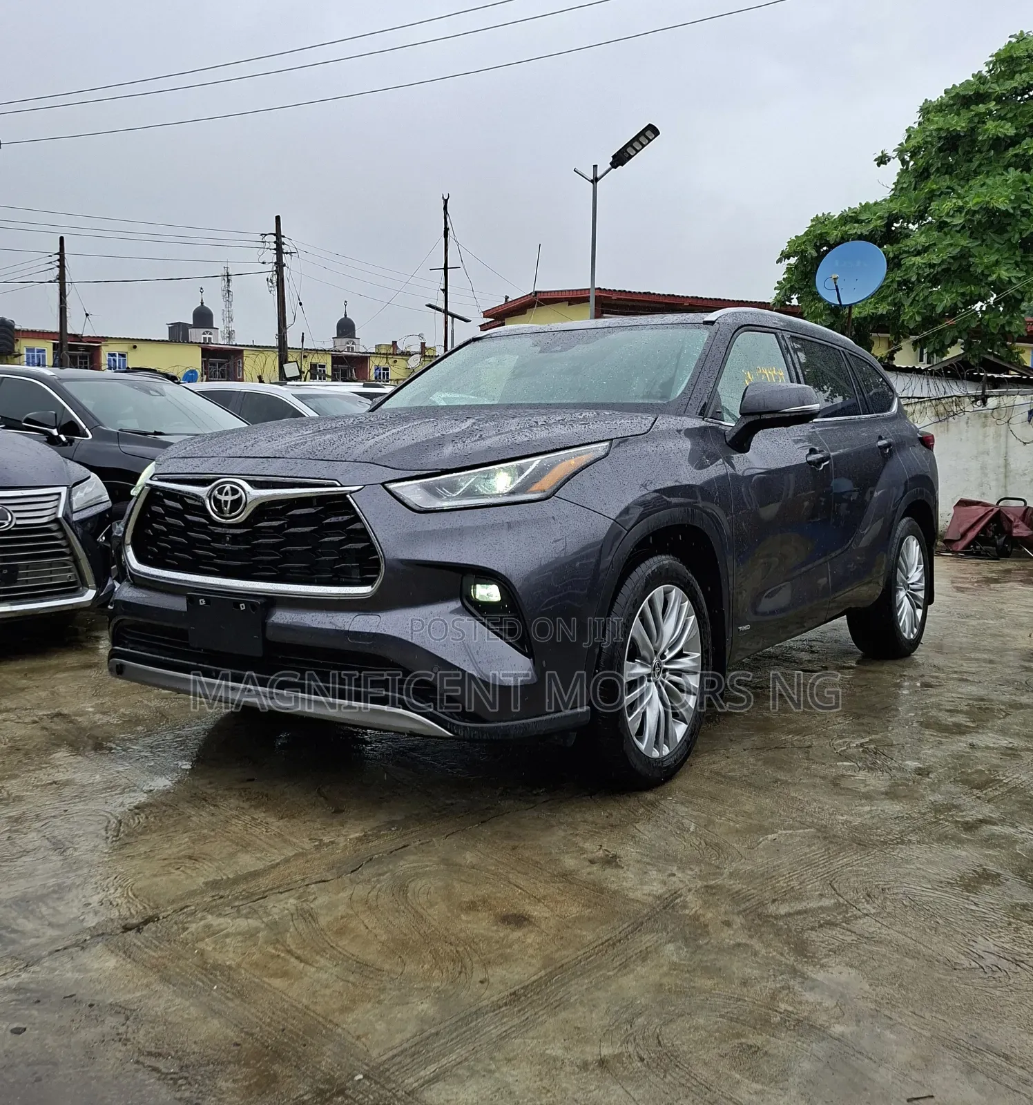 Toyota Highlander Platinum 2025 Gray