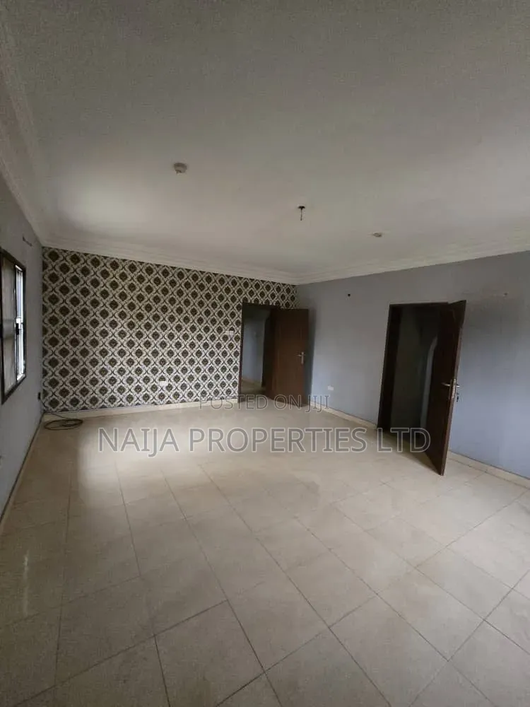 4bdrm Duplex in Omole Phase 2 for rent
