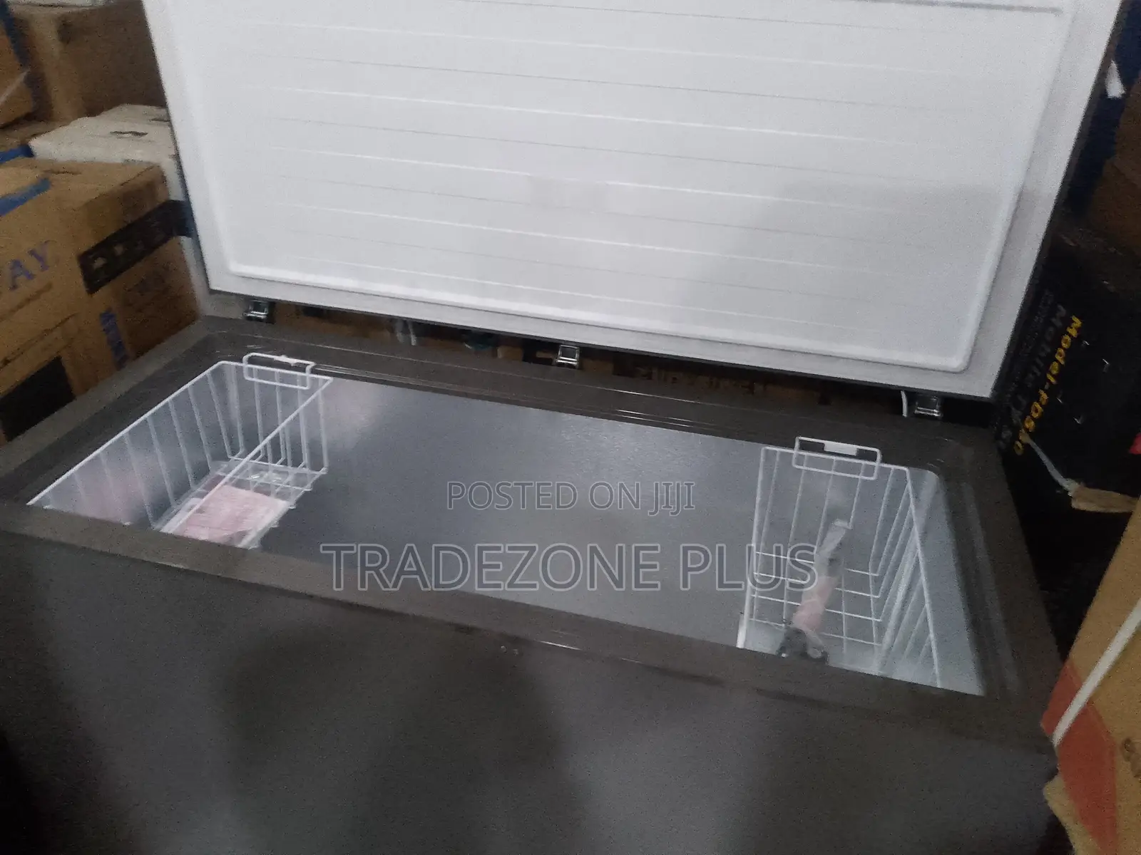 Hisense 420L Deep Freezer – Convenient Storage for Frozen Foods
