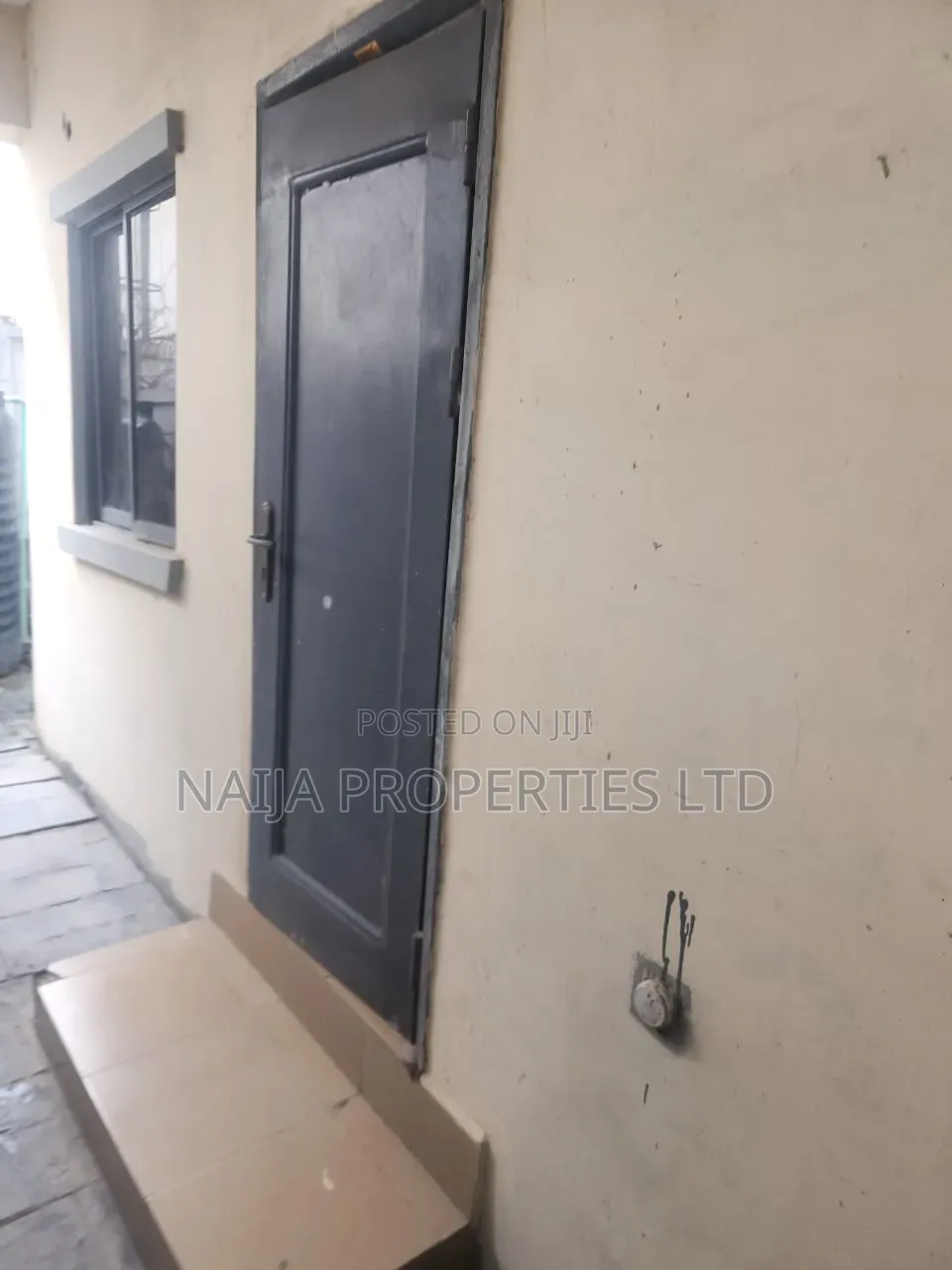 Studio Apartment in Fatai Arobioke, Lekki Phase 1 for rent