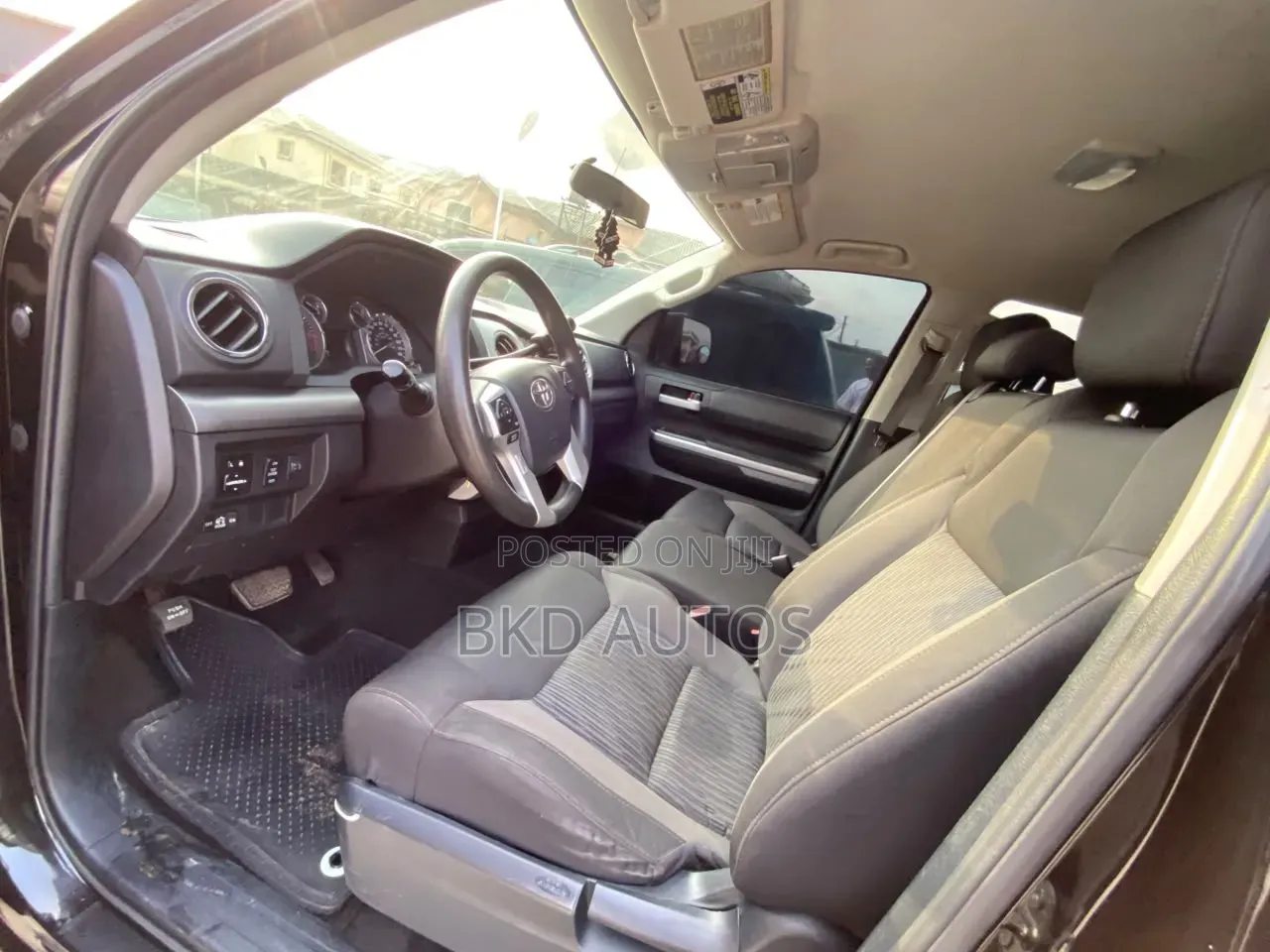 Toyota Tundra 2016 Black