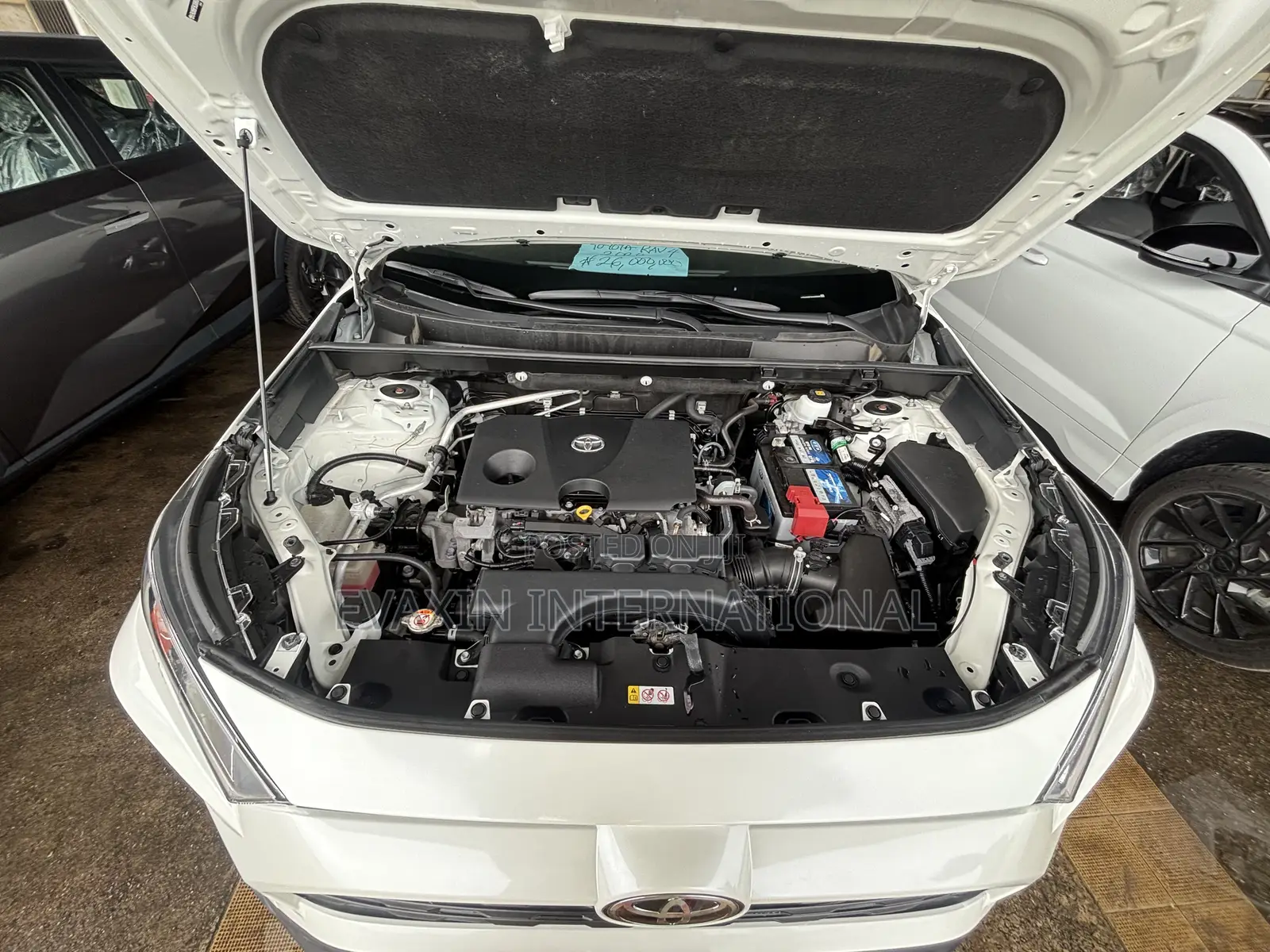 Toyota RAV4 2020 White