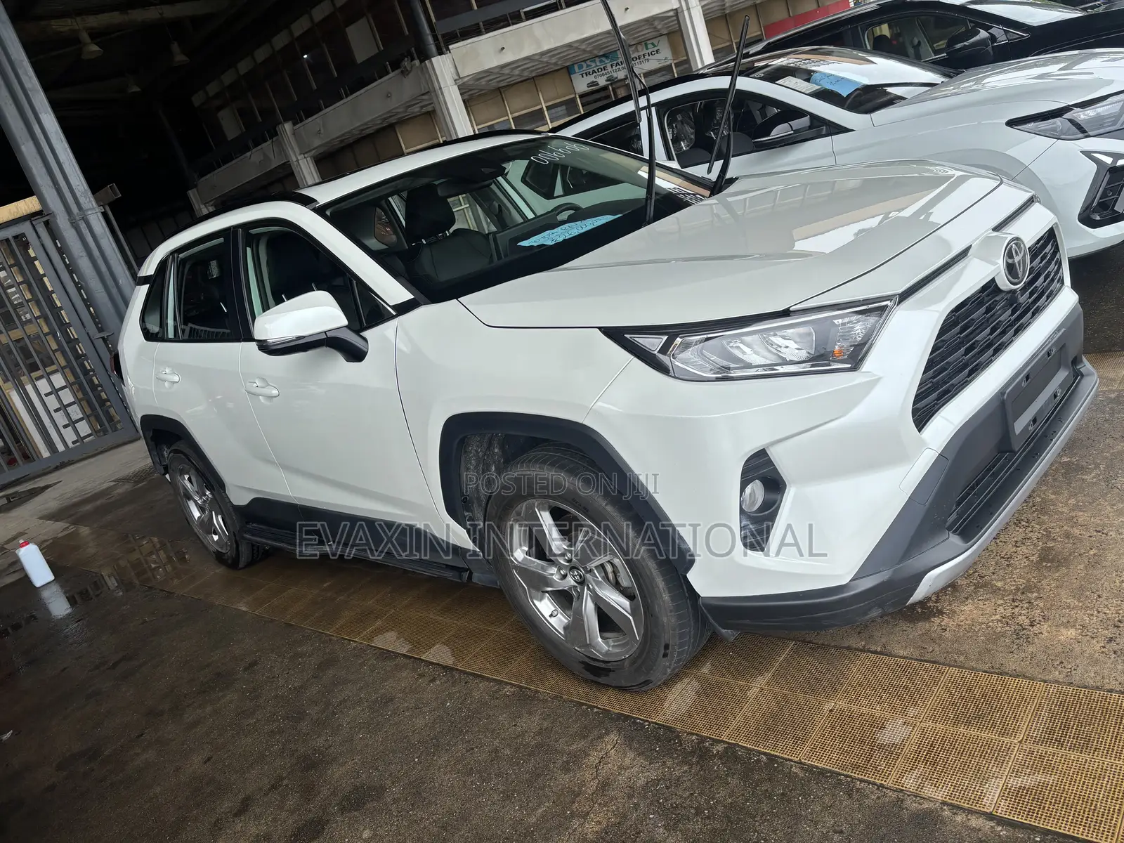 Toyota RAV4 2020 White
