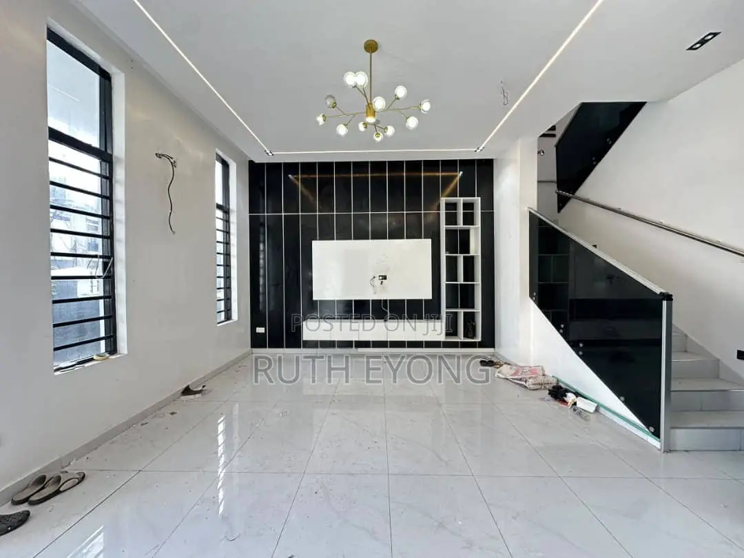 4bdrm House in Orchid, Lekki Phase 1 for rent