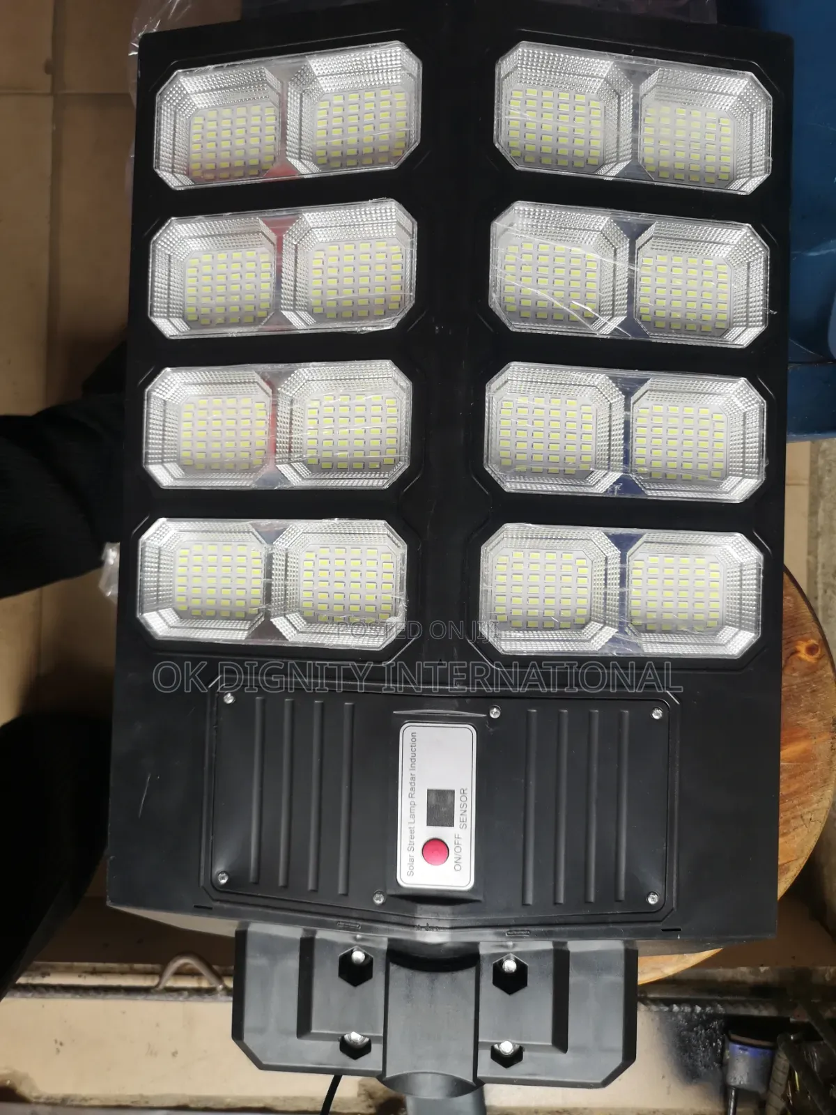 1200W All-in-One Solar LED Street Light | Waterproof Security Light