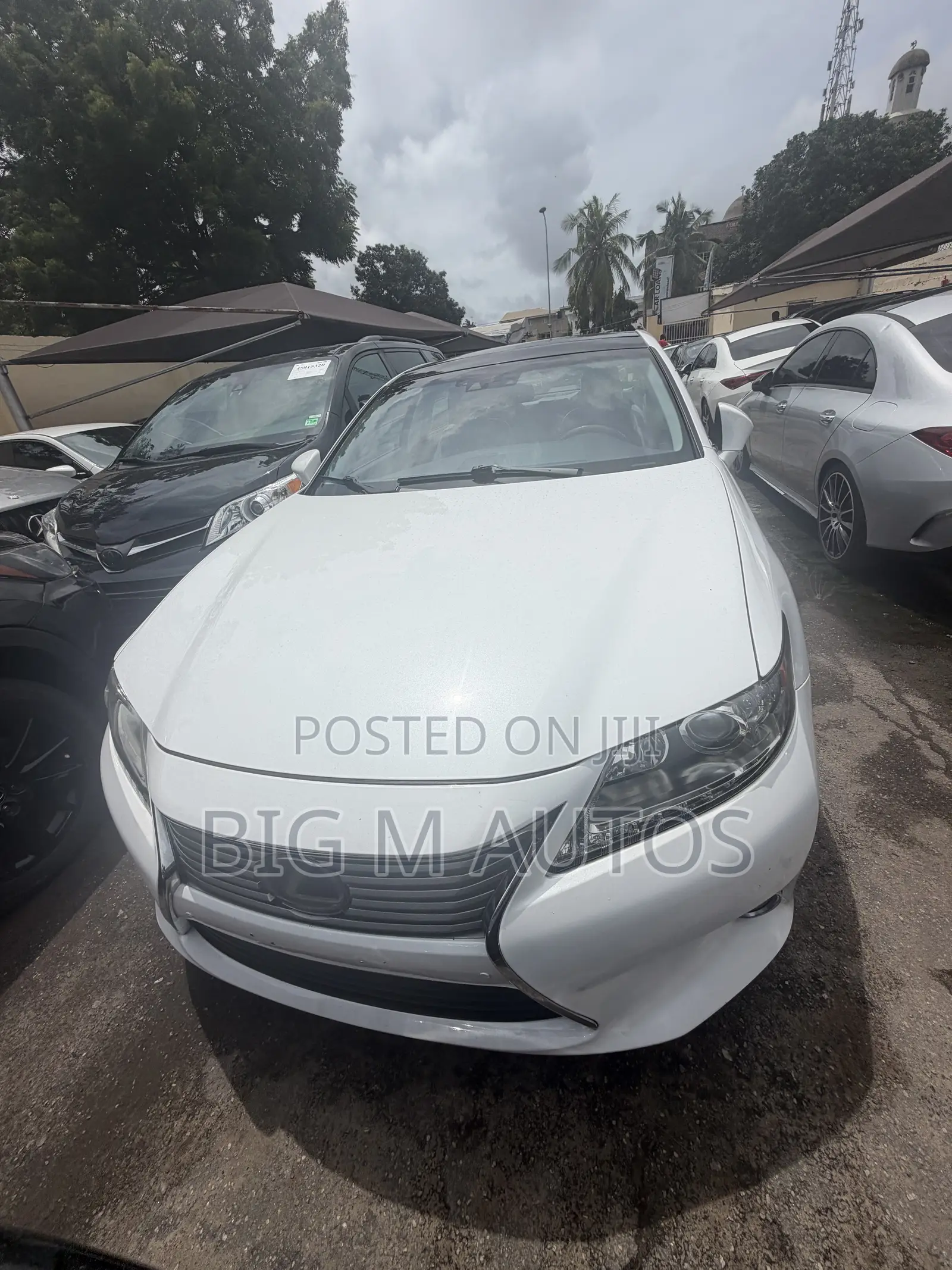 Lexus ES 350 FWD 2013 White
