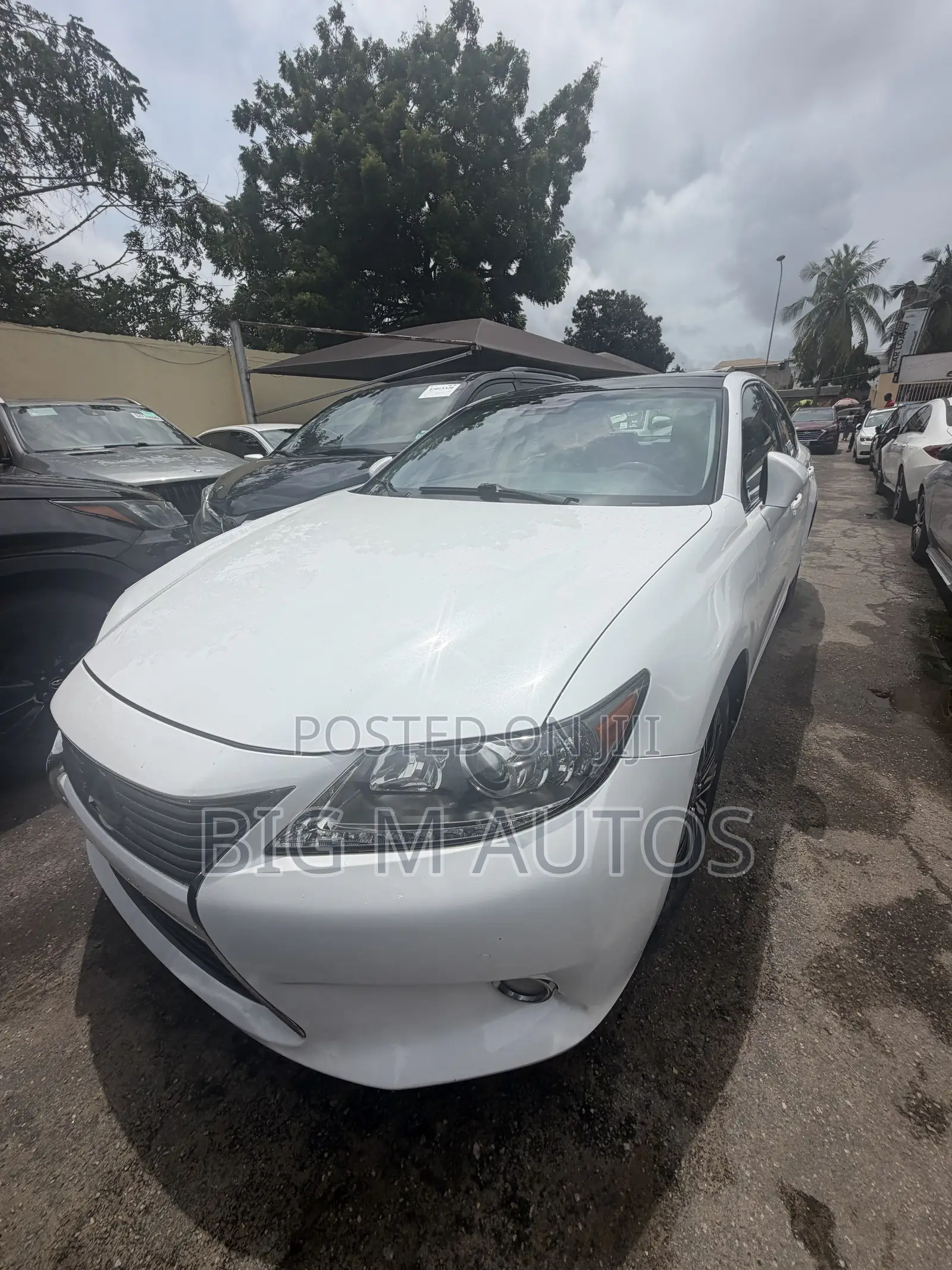 Lexus ES 350 FWD 2013 White