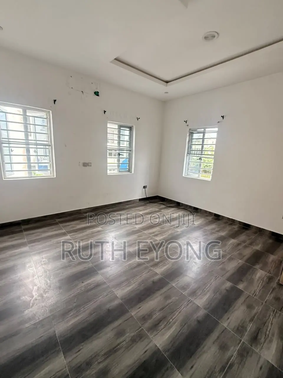 3bdrm Apartment in Lekki Right Lekk for rent