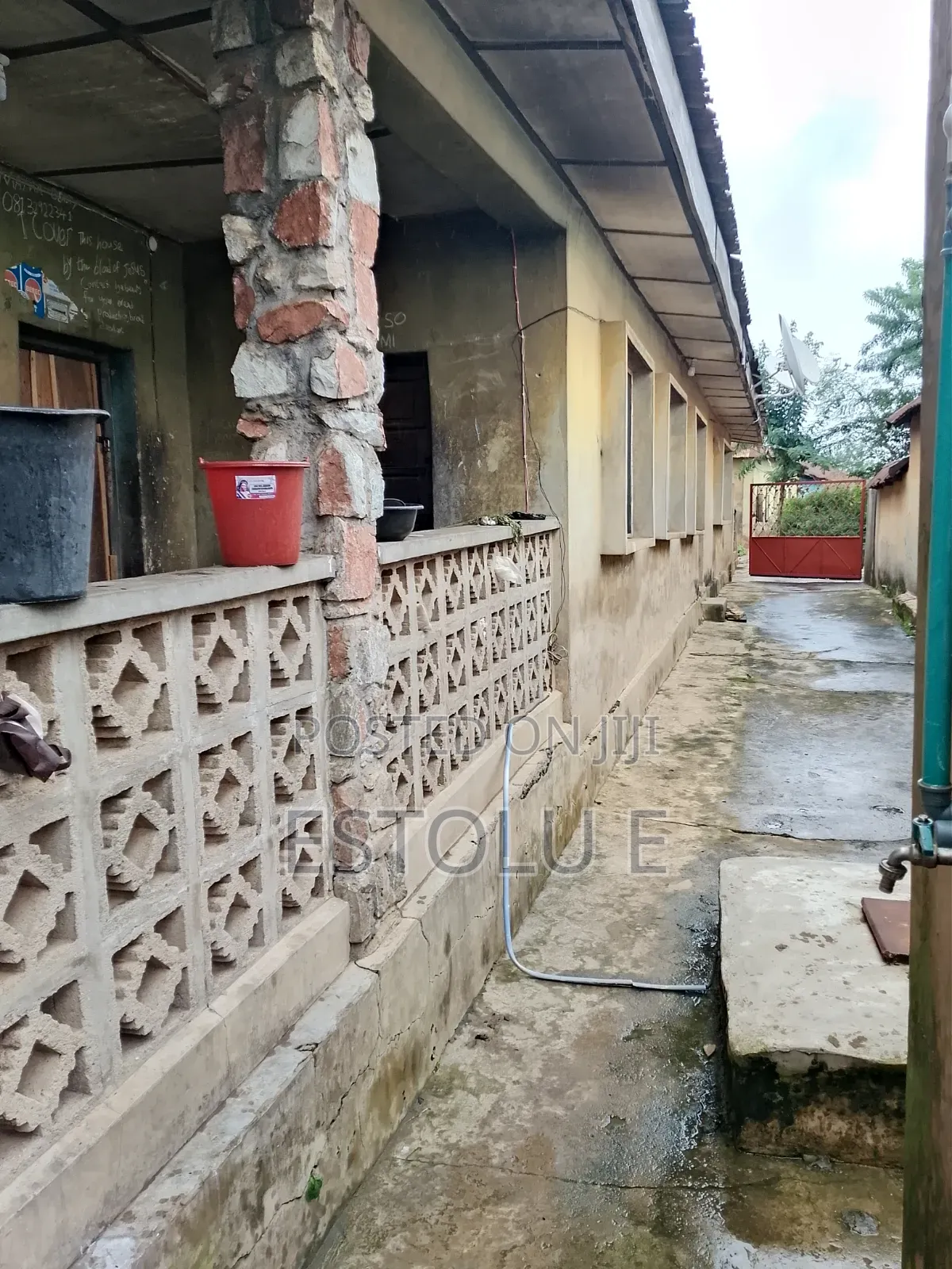 5bdrm Bungalow in Ilesa for sale