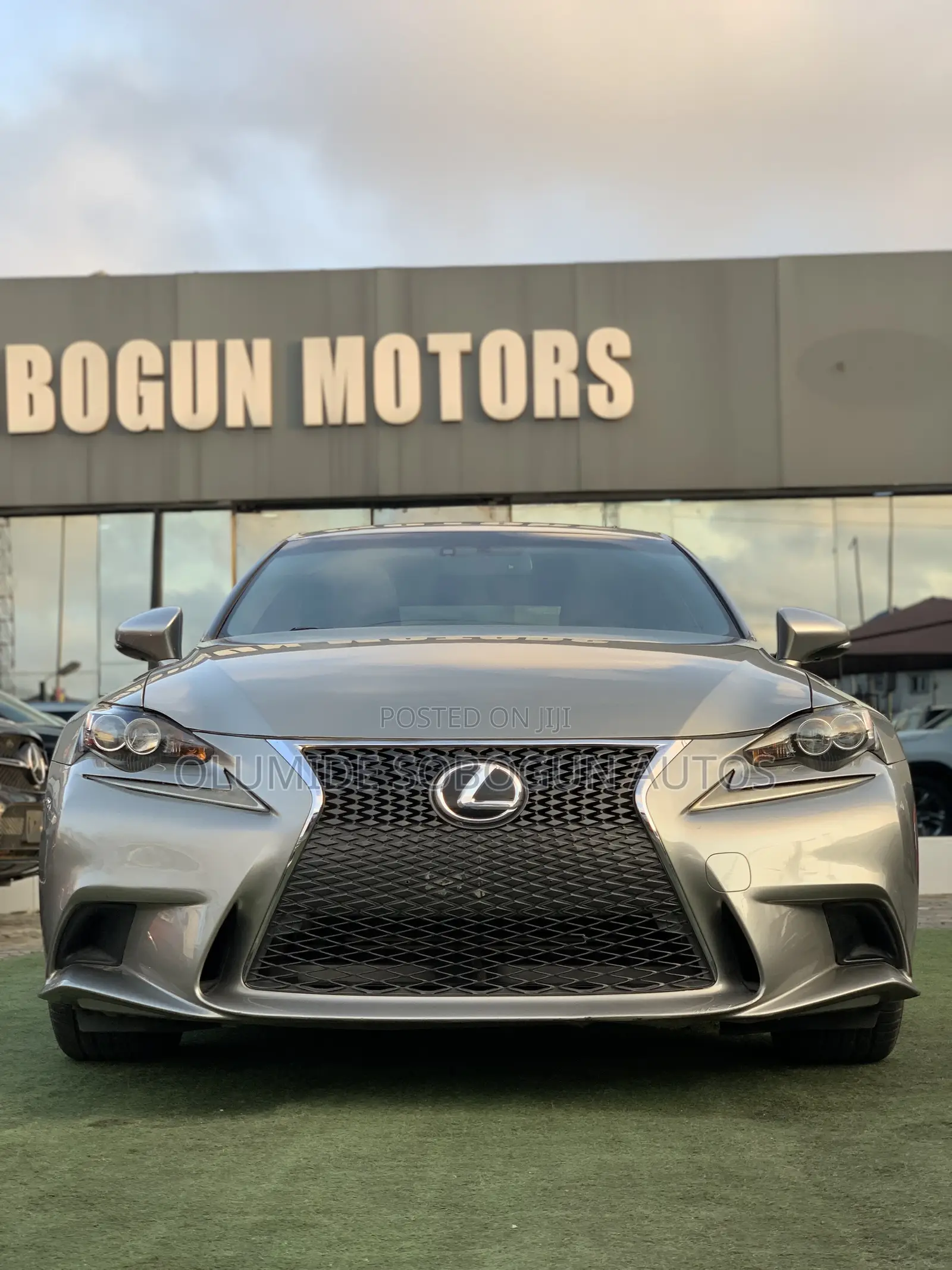 Lexus IS 350 RWD 2015 Gold