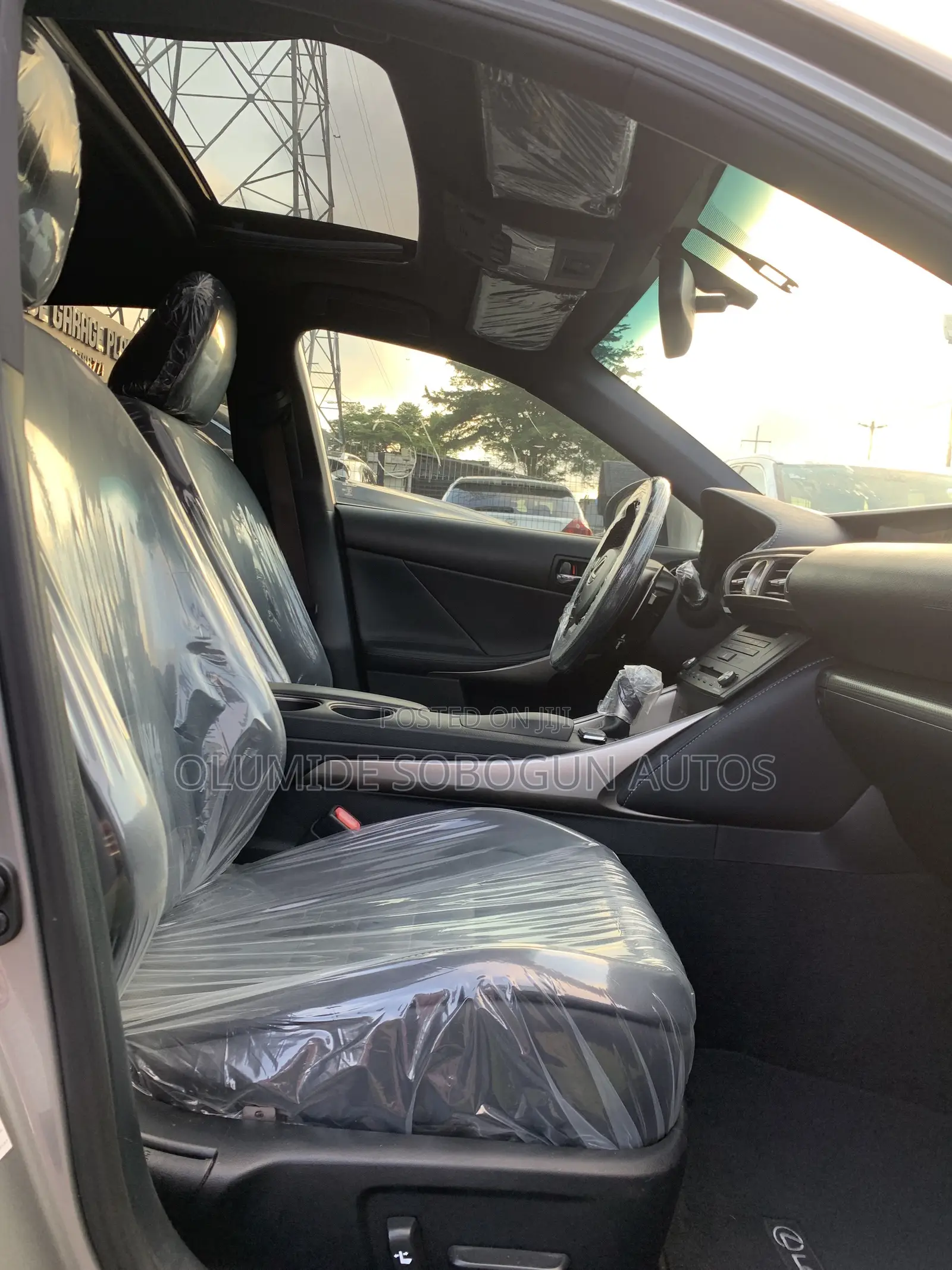 Lexus IS 350 RWD 2015 Gold