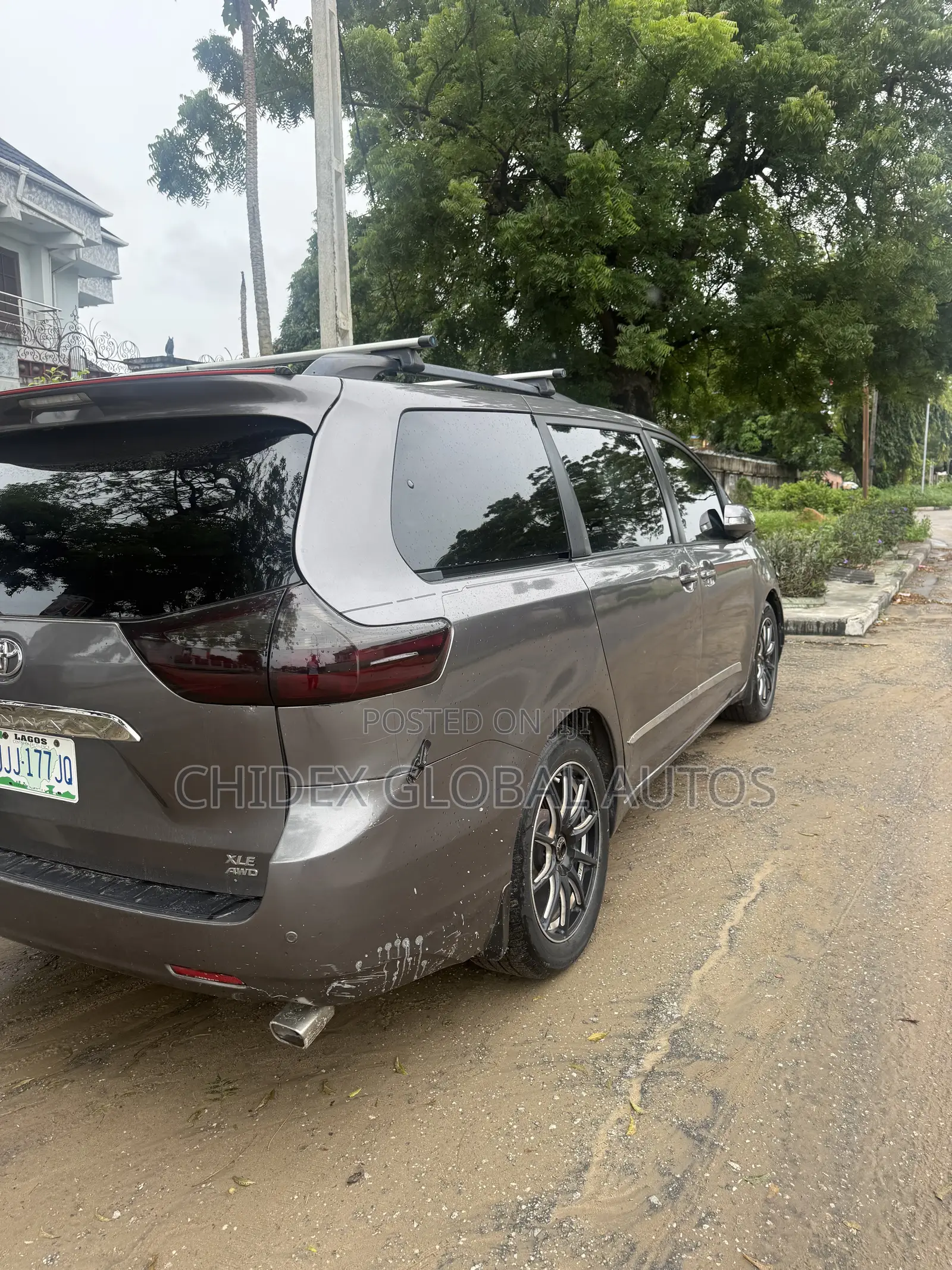 Toyota Sienna Limited AWD 7-Passenger 2013 Gray