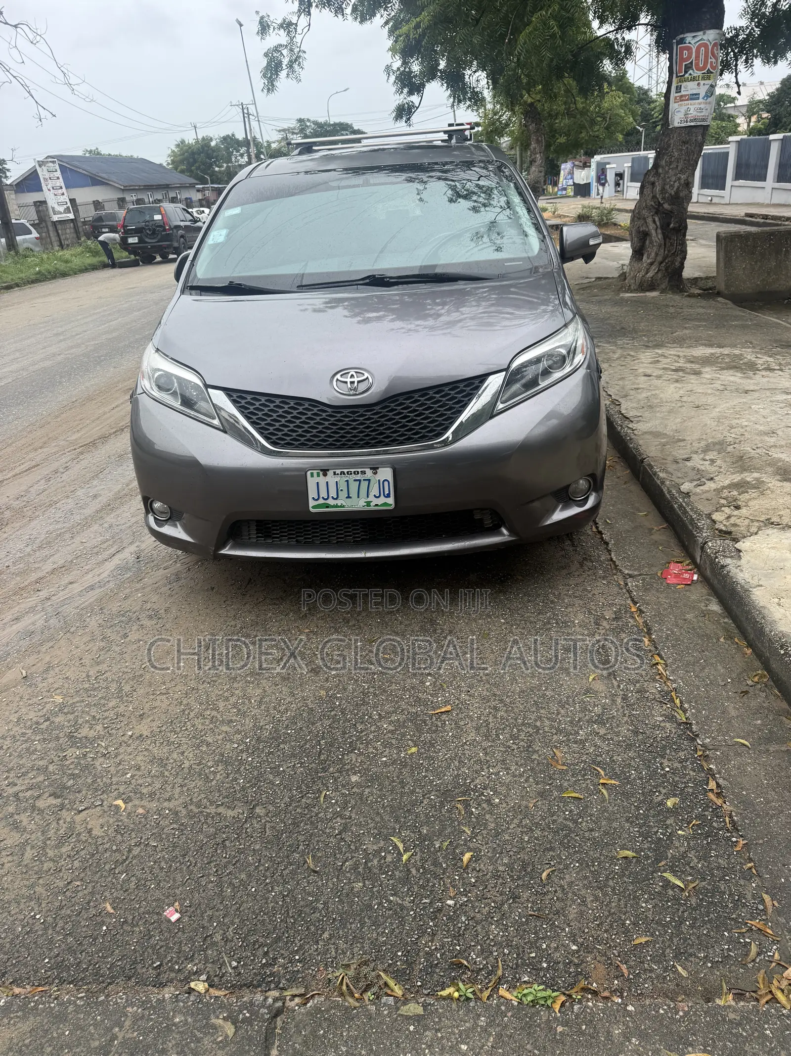 Toyota Sienna Limited AWD 7-Passenger 2013 Gray