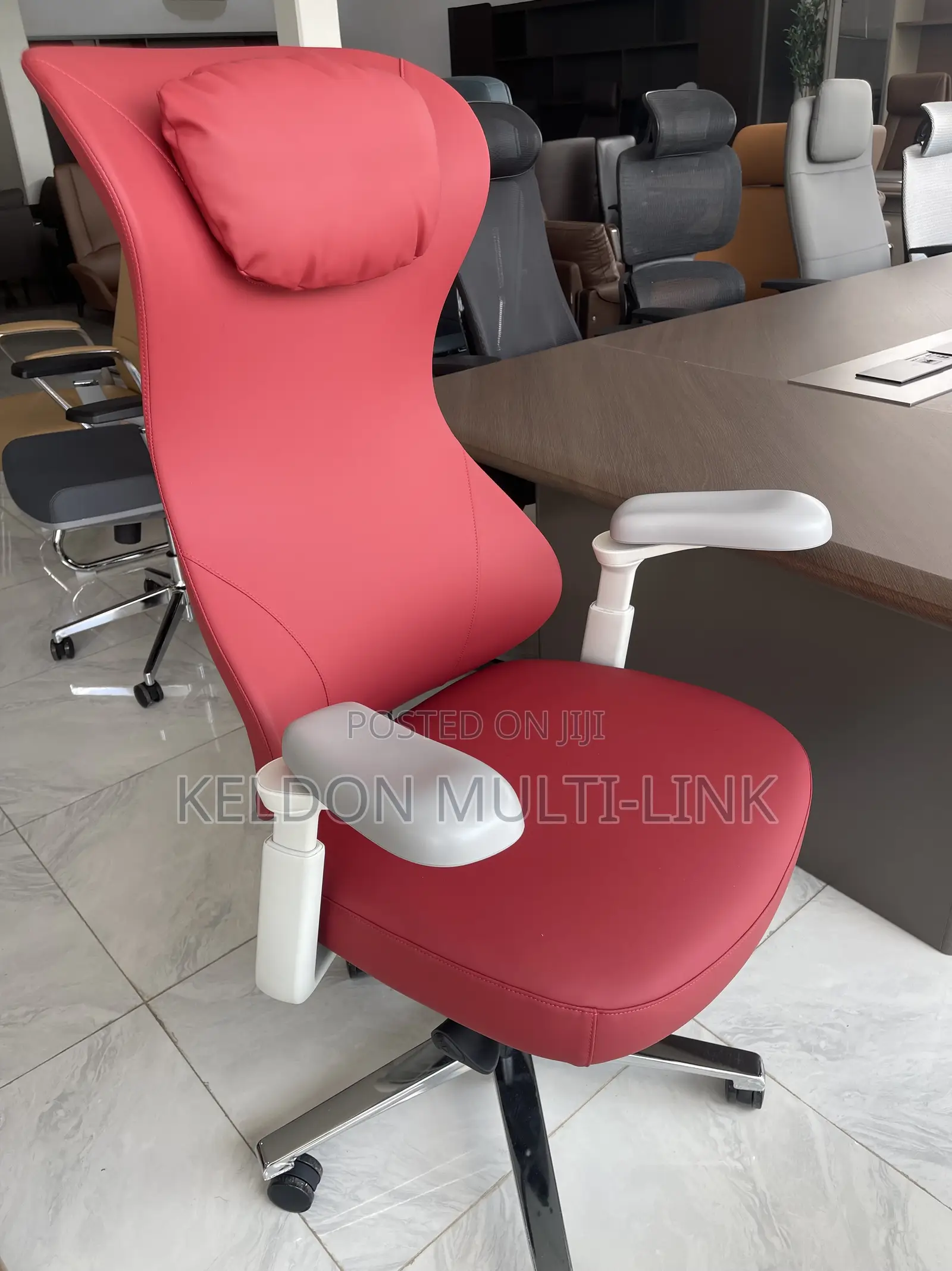 Heavy Duty Swivel Chair ,Multipurpose for Bosses