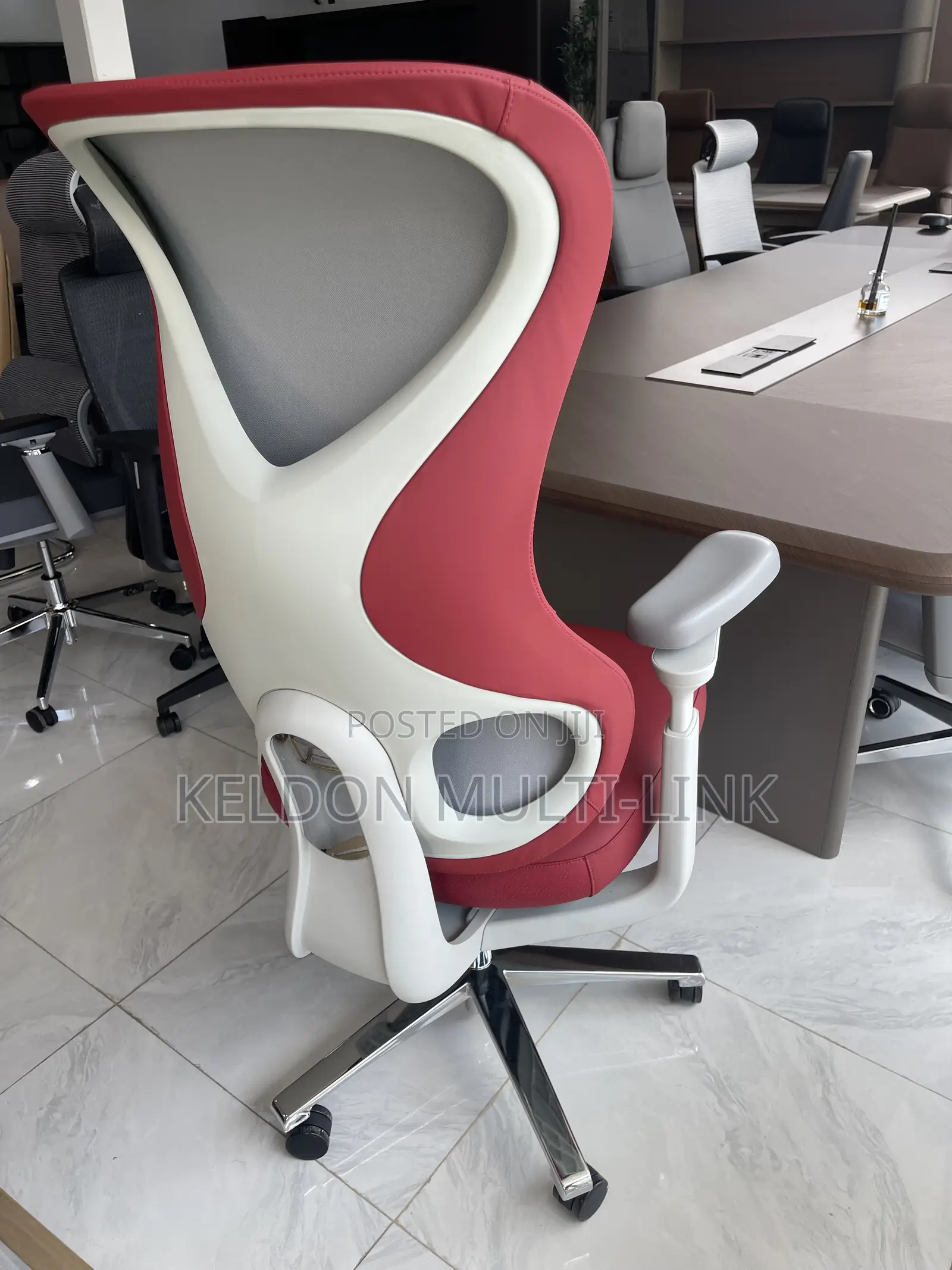 Heavy Duty Swivel Chair ,Multipurpose for Bosses