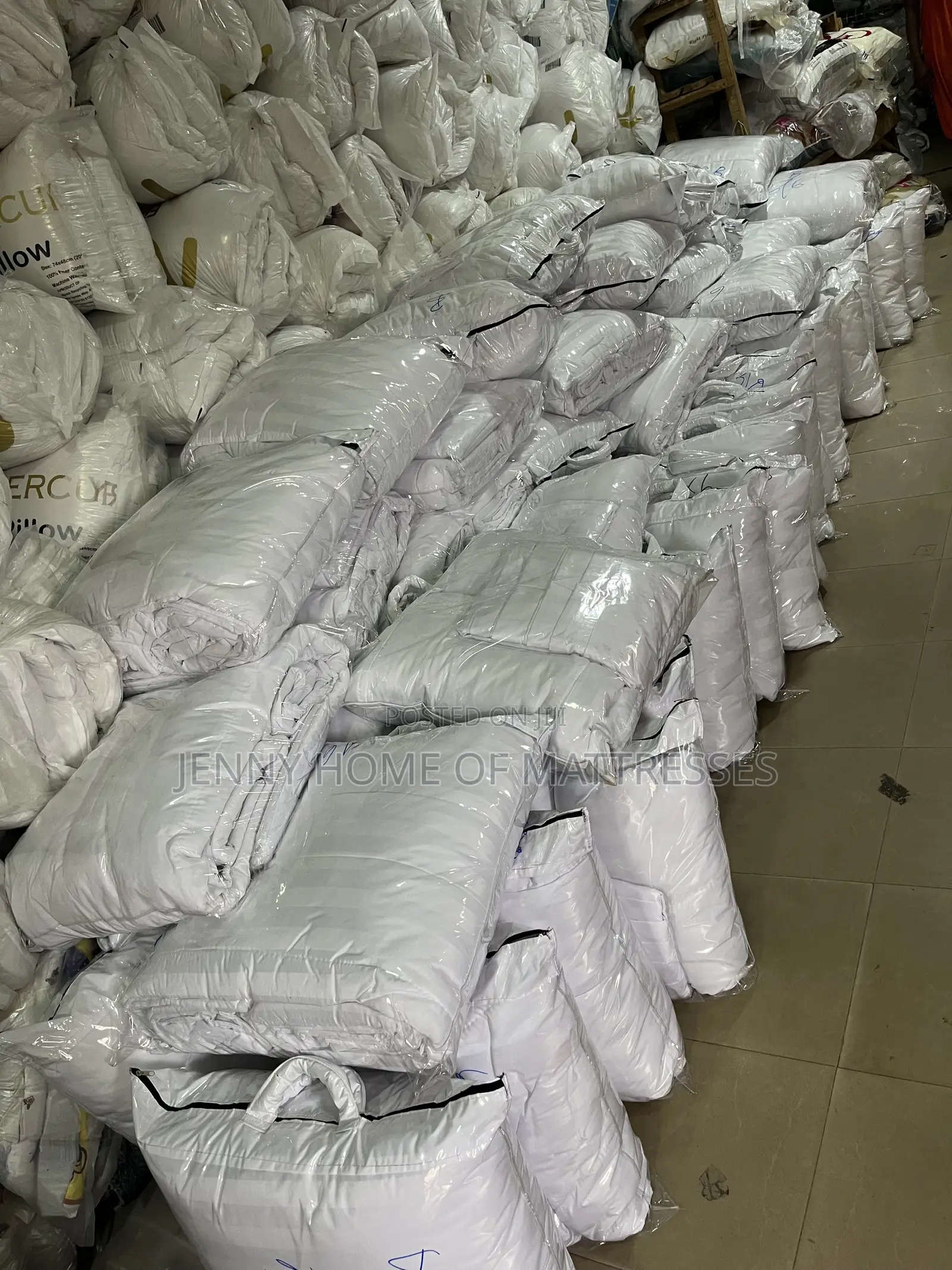 Complete Duvet With Bedsheet Plus Pillow Cases