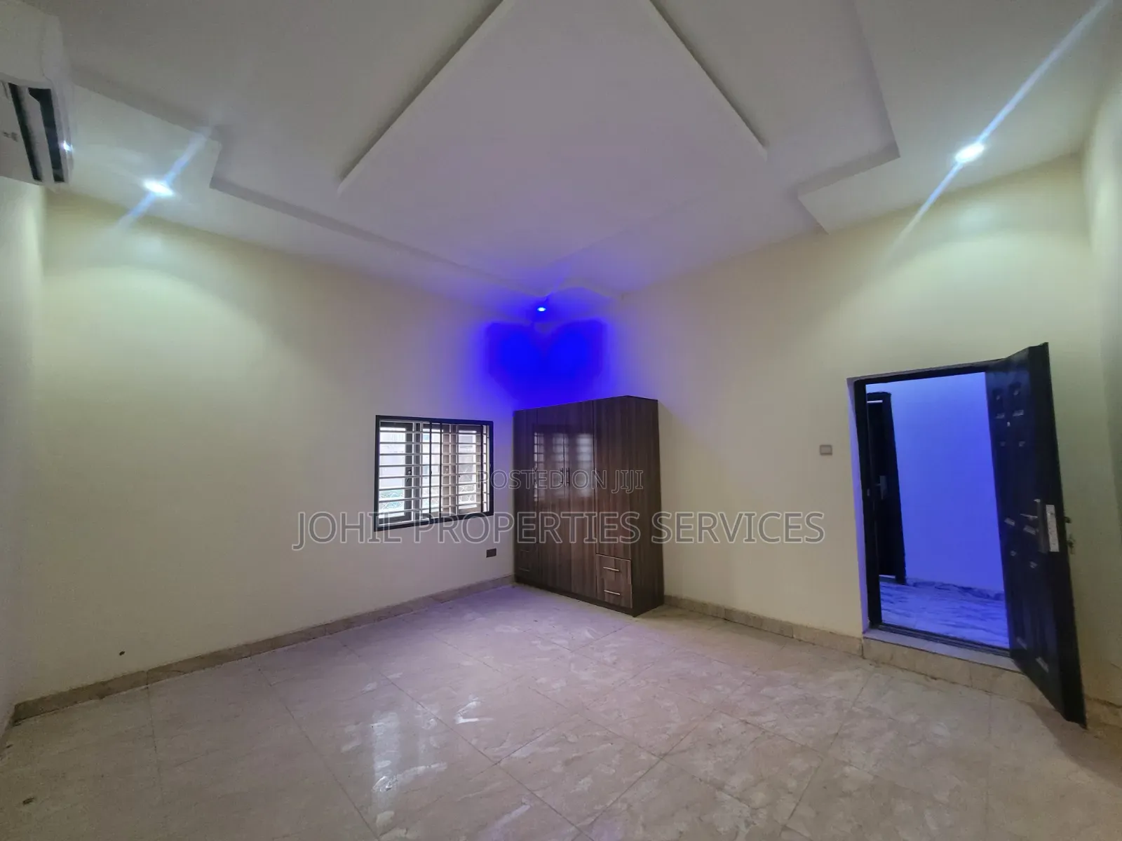 3bdrm Block of Flats in Admiralty Estate, Asokoro for rent