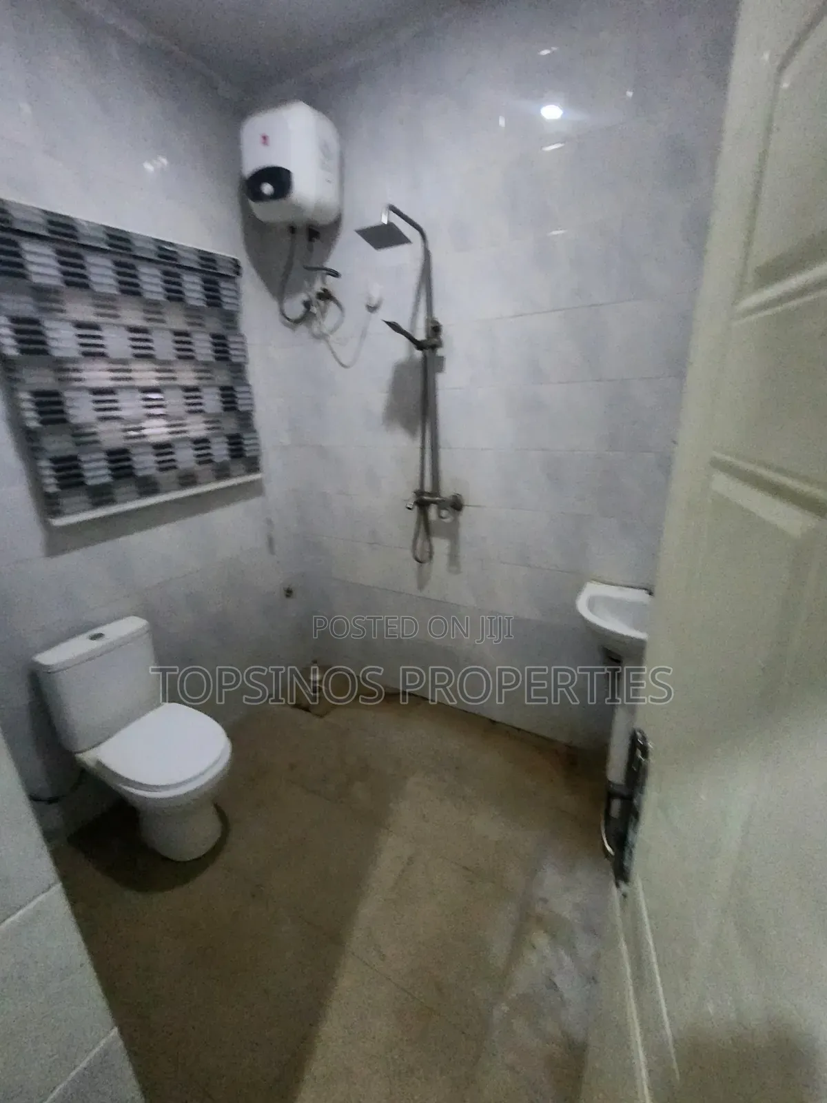2bdrm Block of Flats in Dawaki for rent