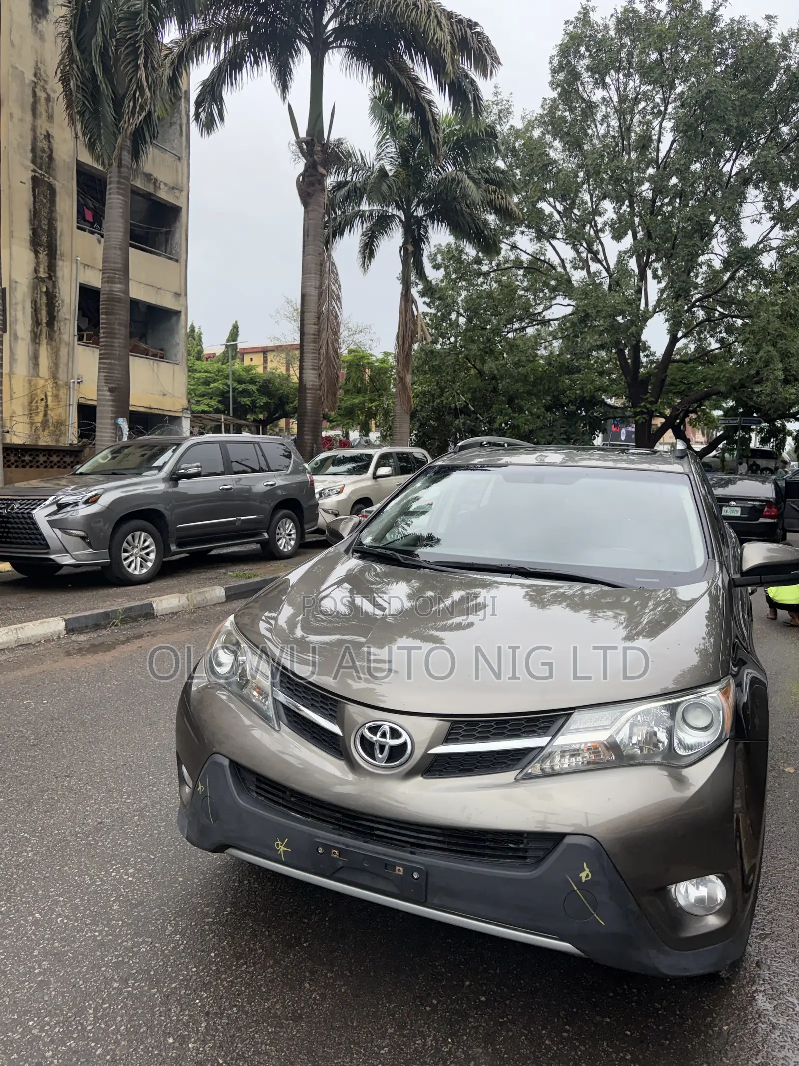 Toyota RAV4 Limited AWD (2.5L 4cyl 6A) 2013 Gray