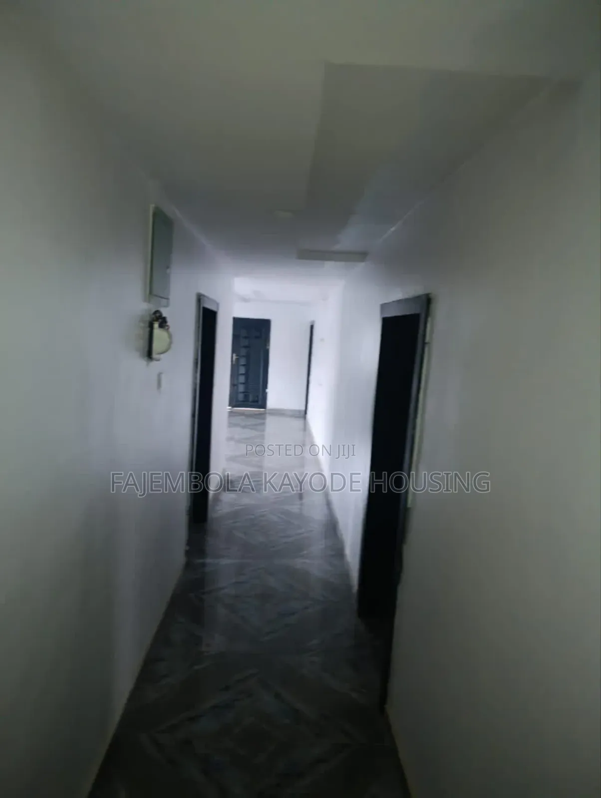 3bdrm Block of Flats in Alexander, Apata for rent
