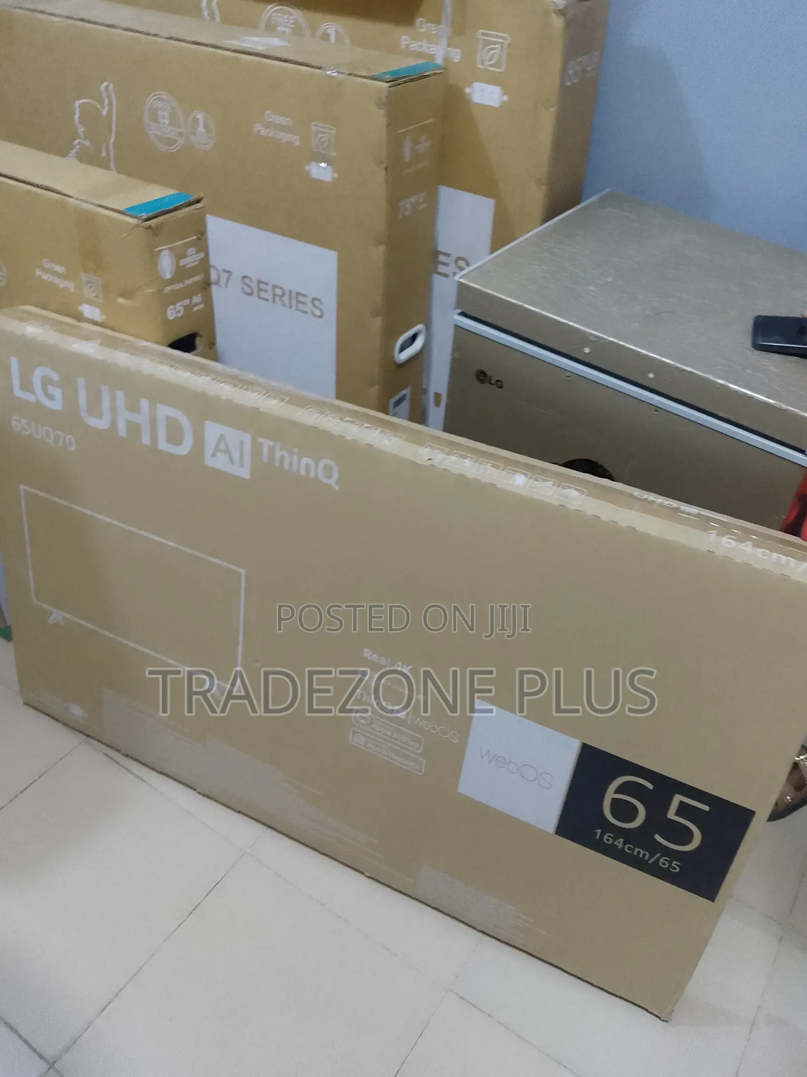 LG 65UQ70006LB UHD TV – Large Screen Home Entertainment