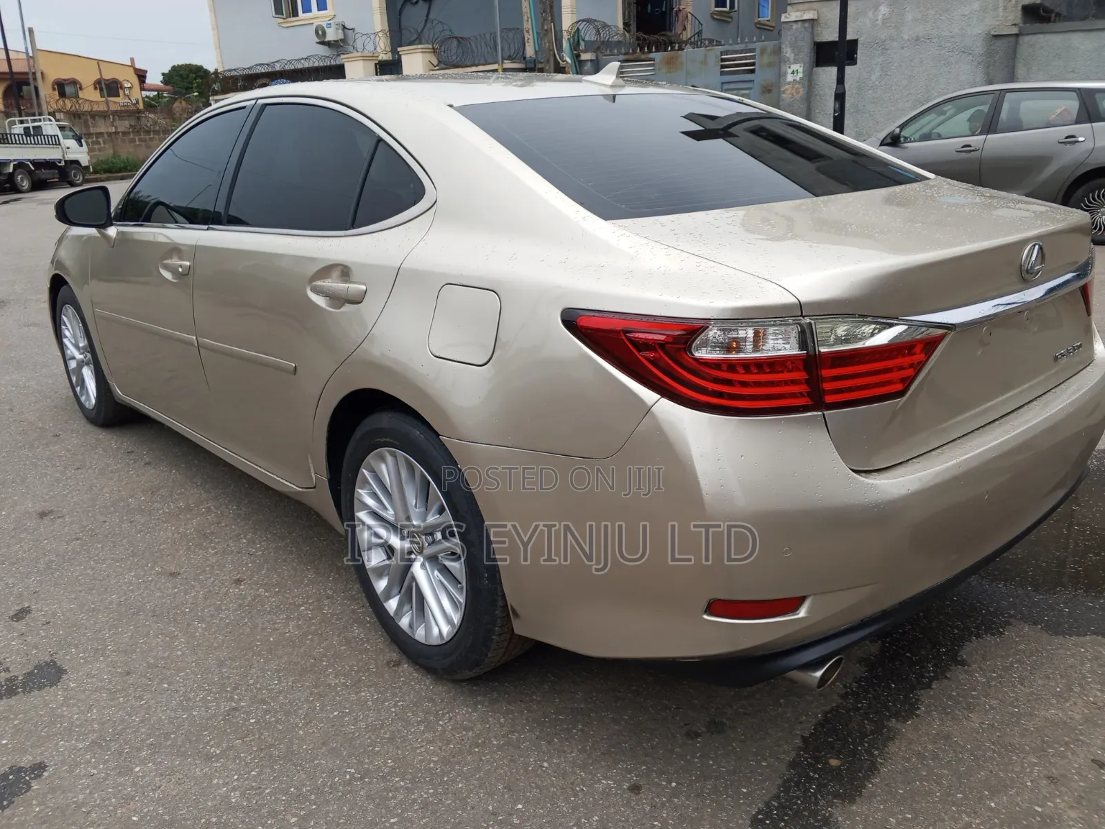 Lexus ES 2013 Gold