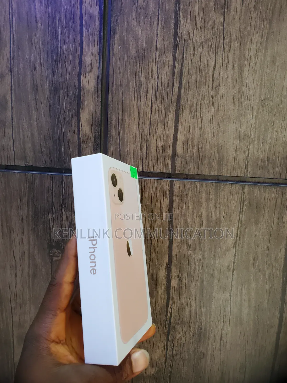 New Apple iPhone 13 128 GB Pink