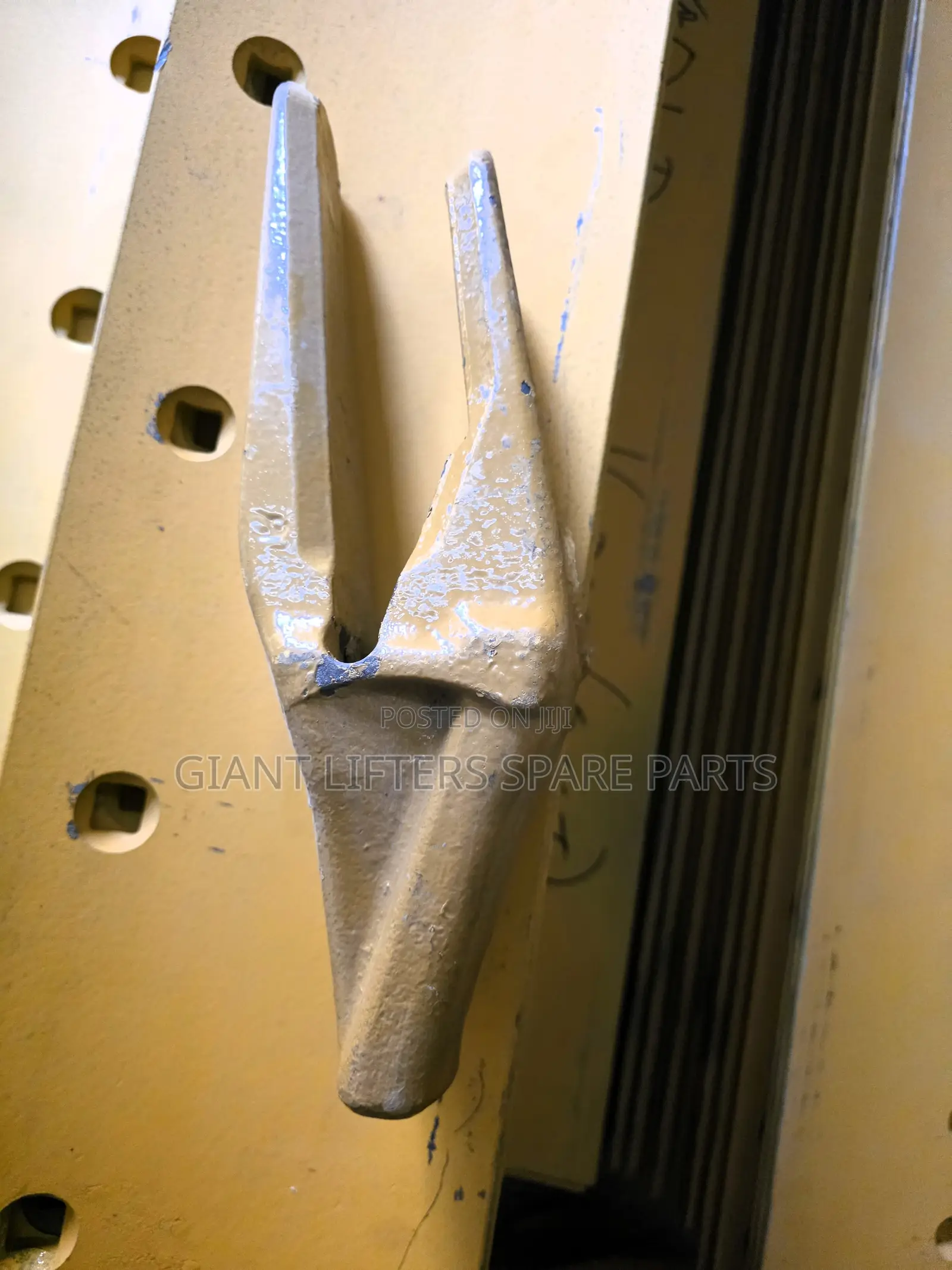220-9094 Bucket Tooth – Heavy Equipment
