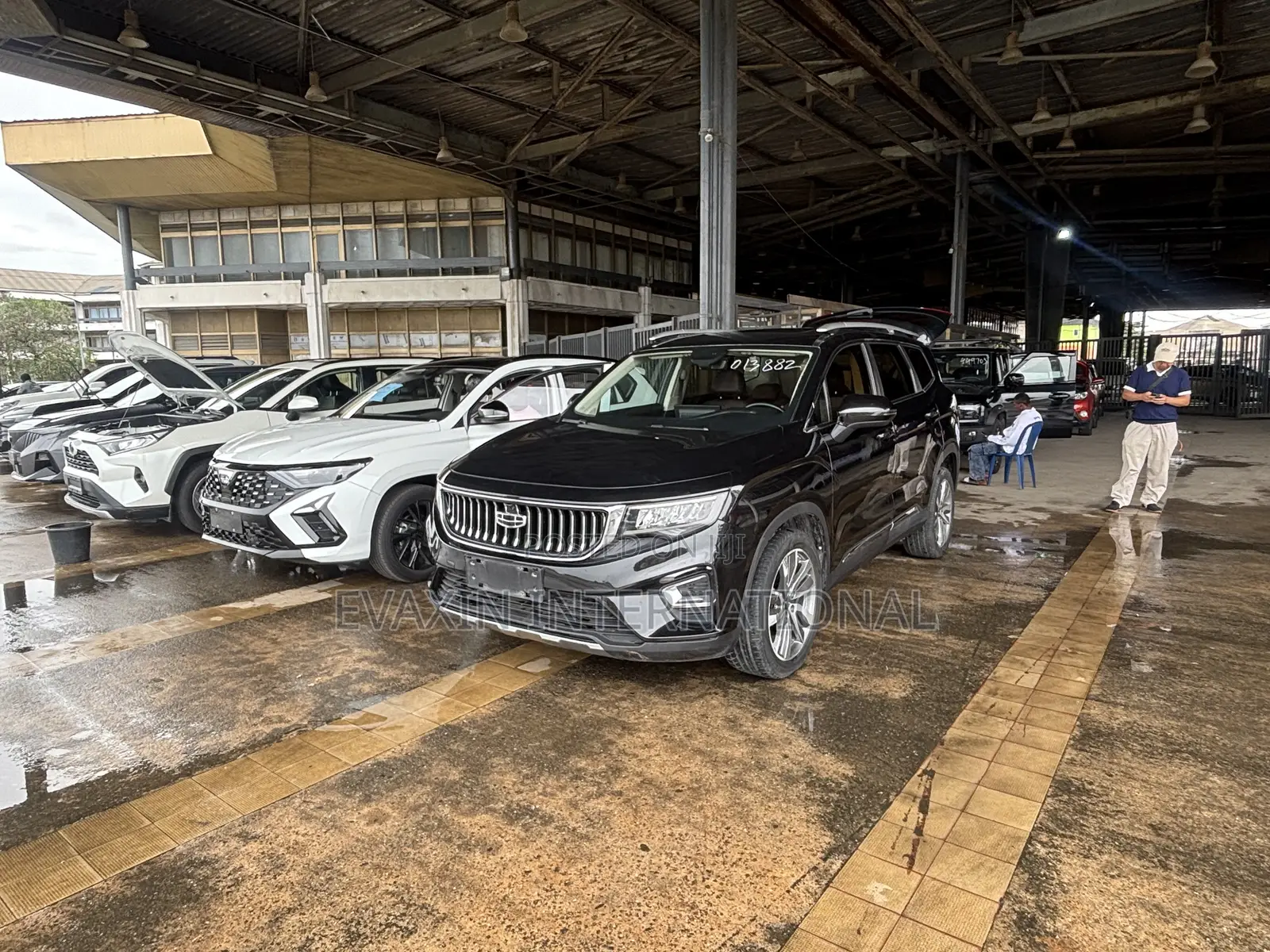 Geely Okavango 1.5 Hybrid FWD 2022 Black