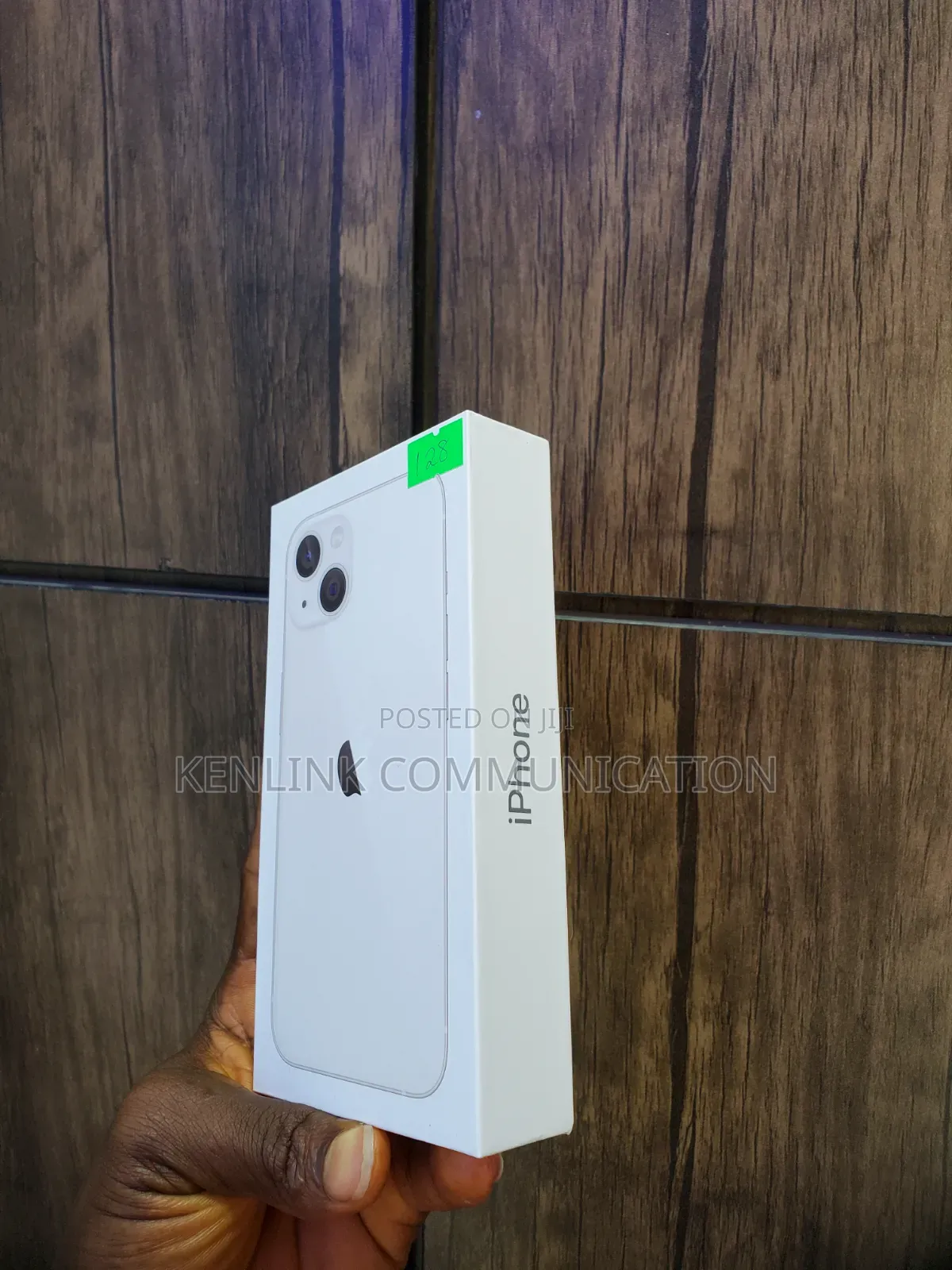 New Apple iPhone 13 128 GB Silver