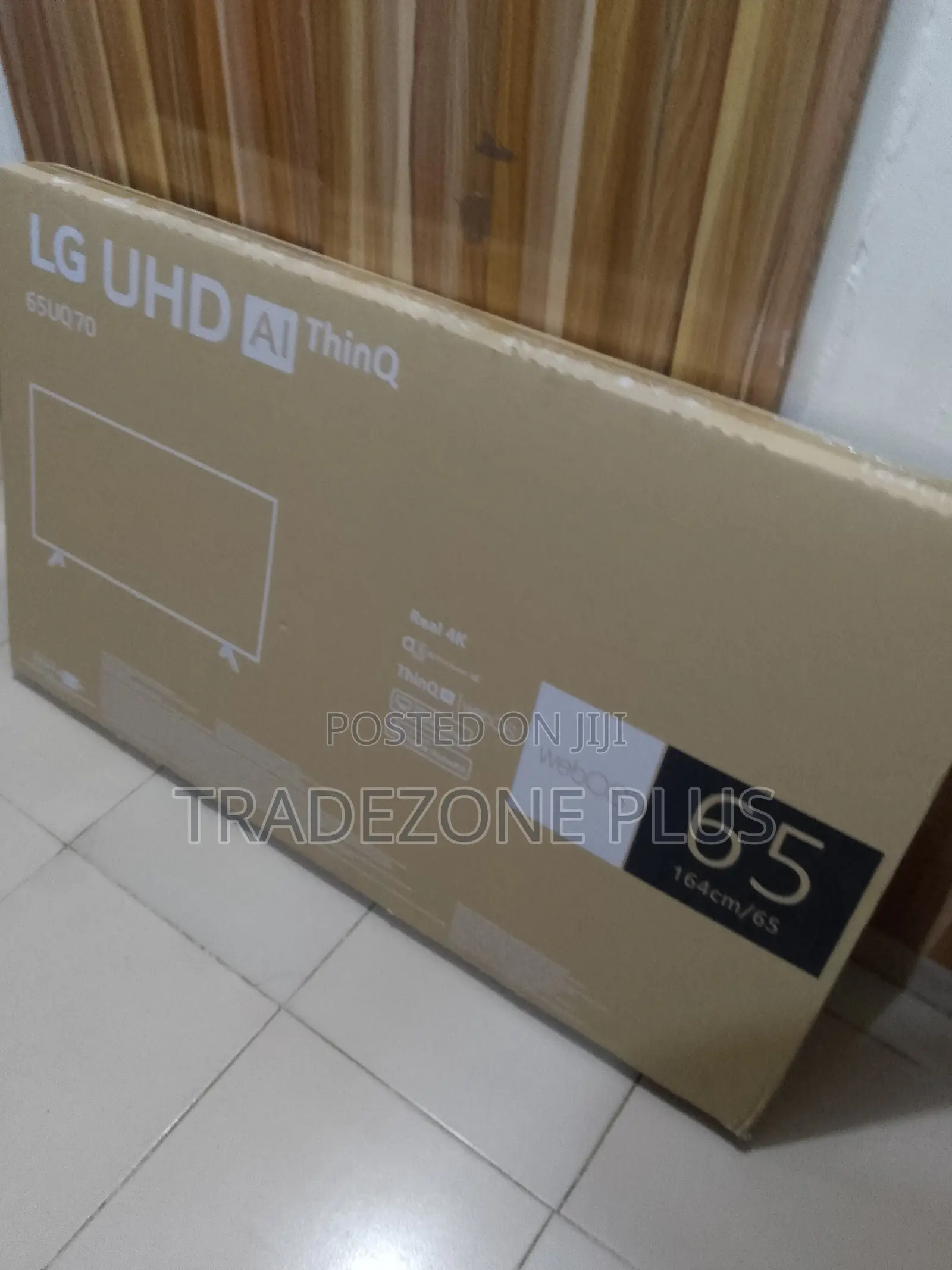 LG UHD Television – Spacious 65 Inch Display