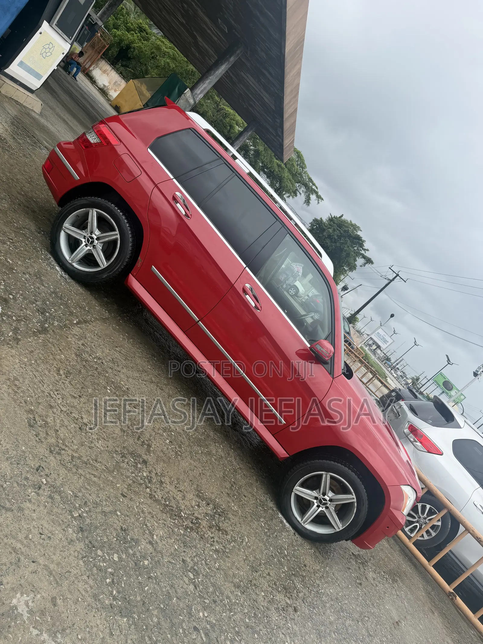 Mercedes-Benz GLK-Class 350 4MATIC 2010 Red
