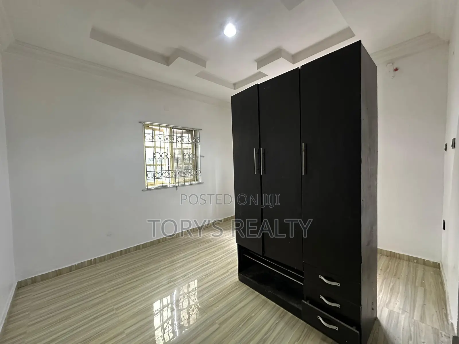 3bdrm Bungalow in Lekki Phase 2 for rent