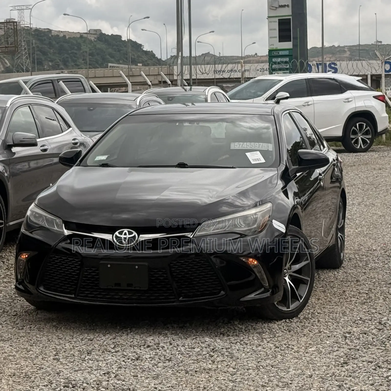 Toyota Camry XSE V6 4dr Sedan (3.5L 6cyl 6A) 2016 Black
