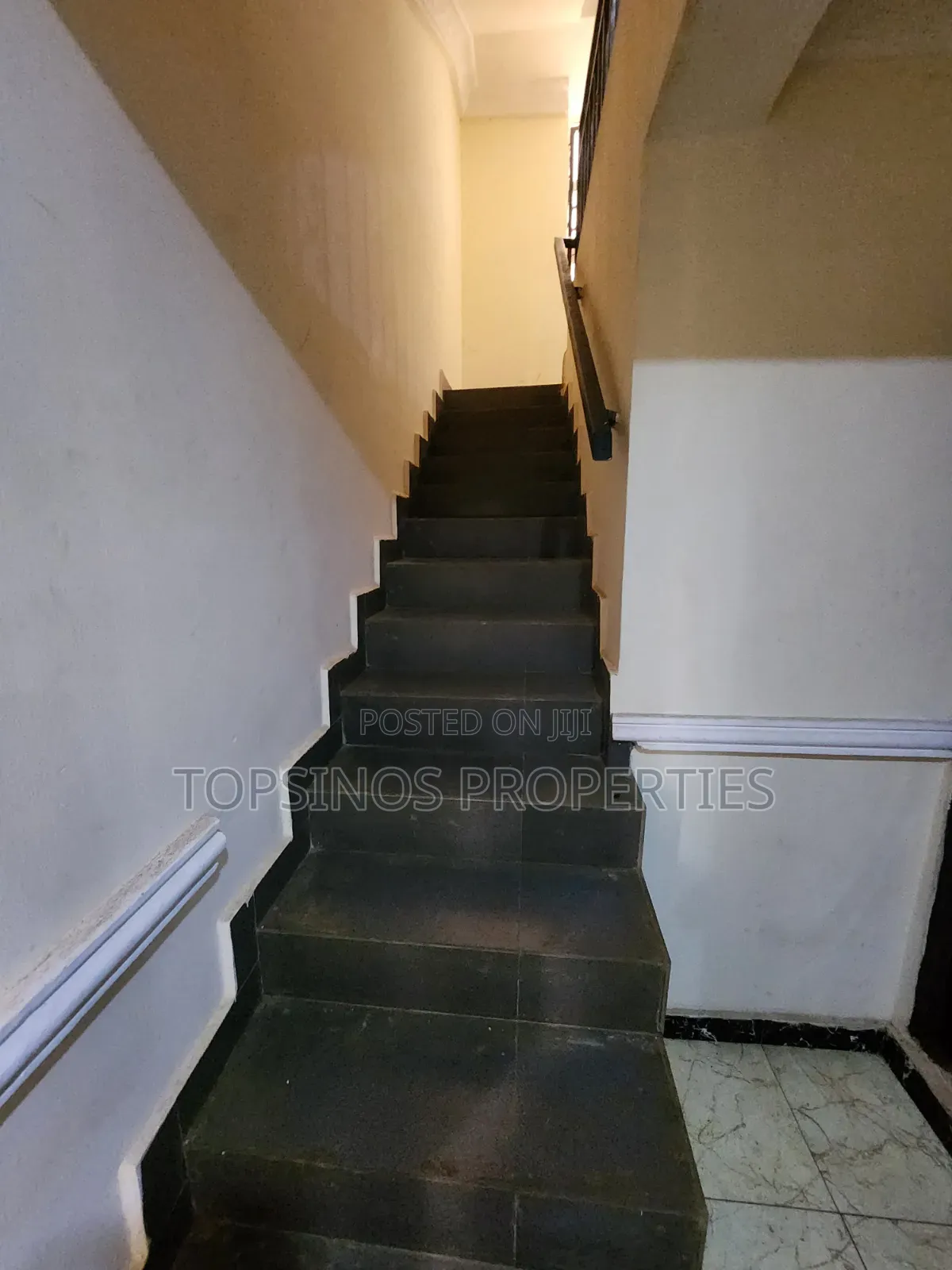 2bdrm Duplex in Dawaki for rent