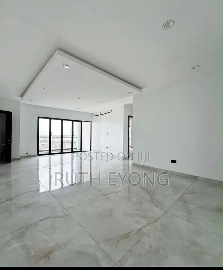 3bdrm Apartment in Ikoyi Lagos for sale
