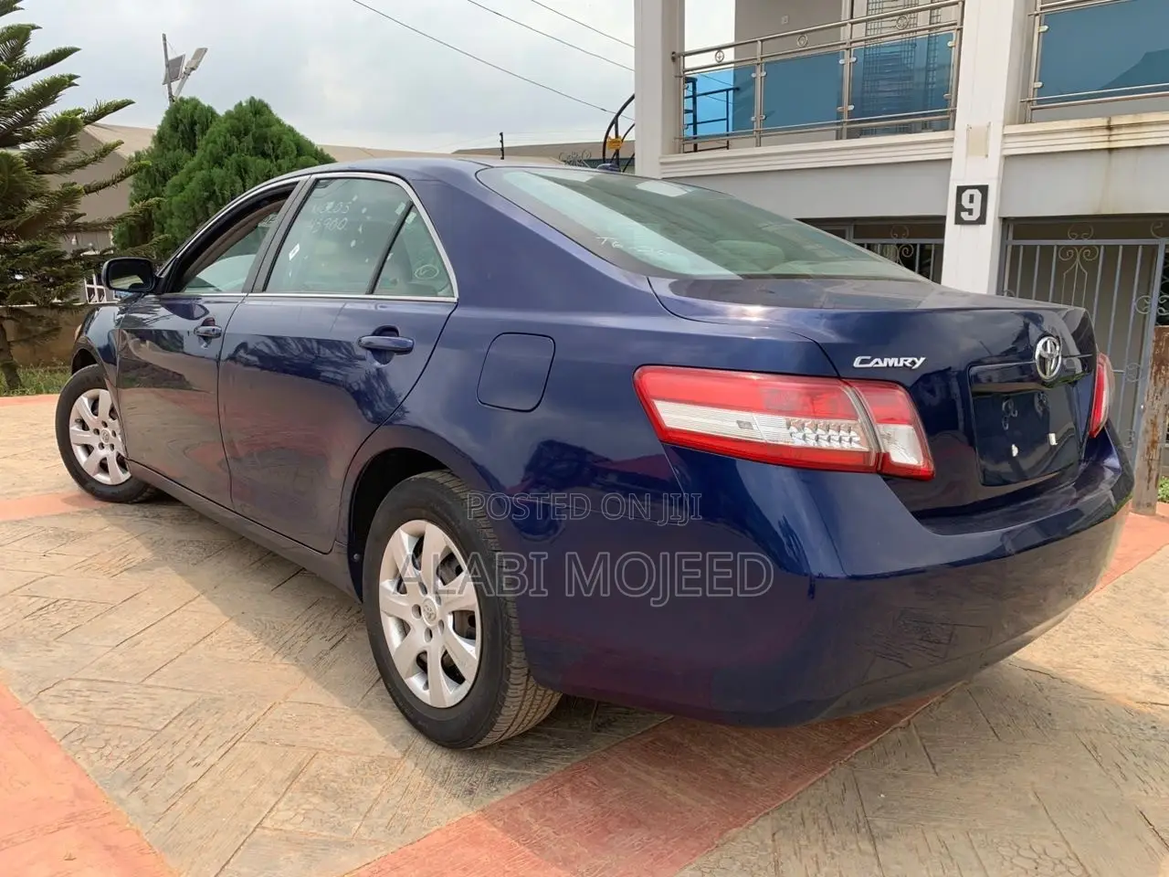 Toyota Camry LE 4dr Sedan (2.5L 4cyl 6A) 2011 Blue