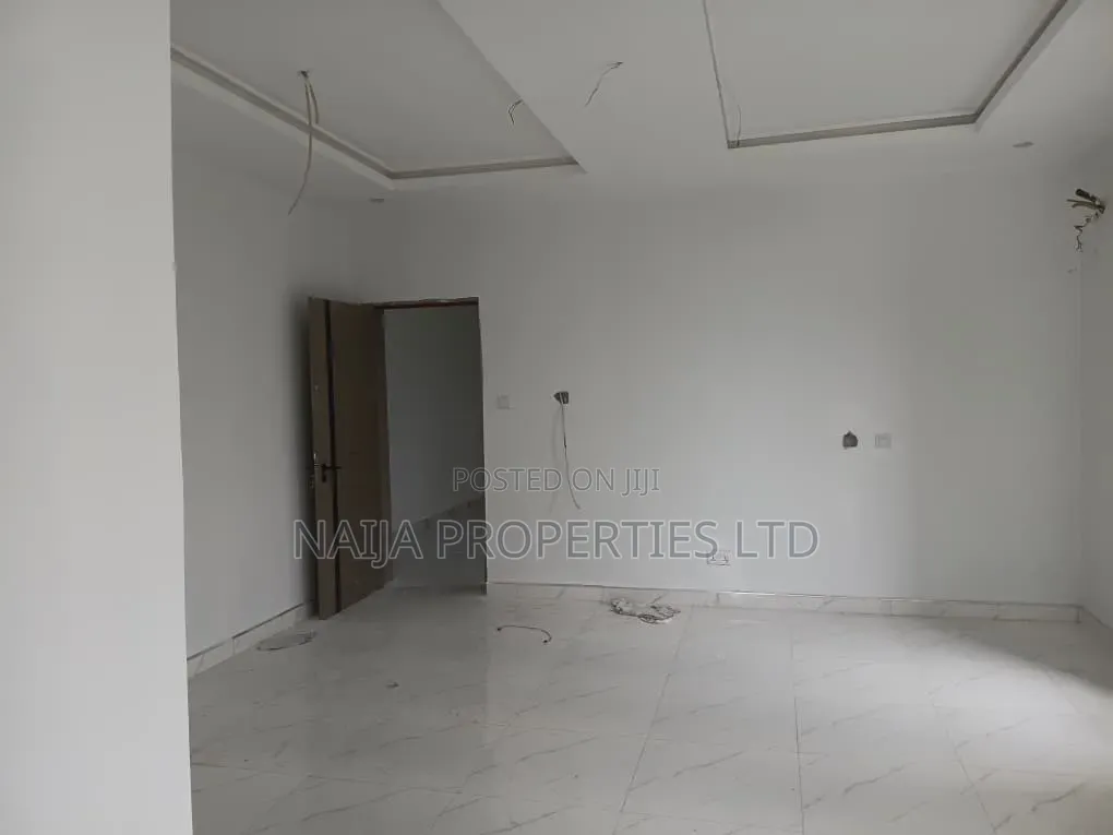 3bdrm Duplex in Beechwood Estate, Bogije for rent